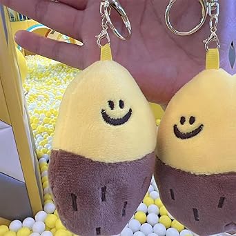 Amazon.co.jp: JDEFARF サツマイモ型ぬいぐるみキーホルダー