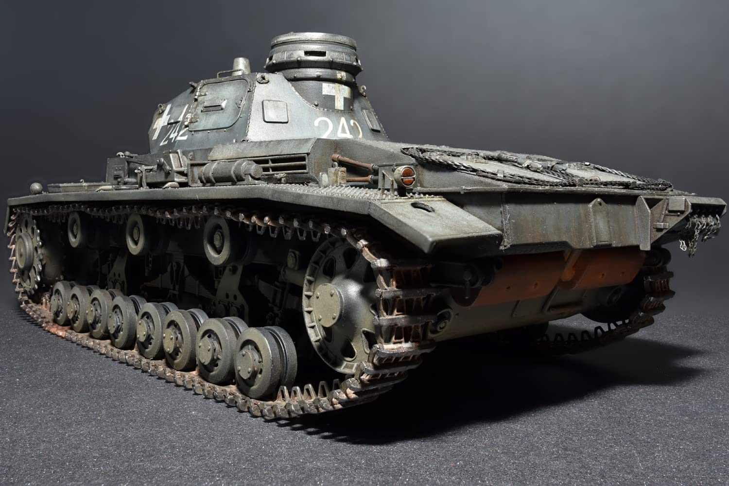 1/35 Ｐz.Ｋpfw.Ⅲ その他 TMN: Preview: Pz.Kpfw.III Ausf.N w/Winterketten from Takom