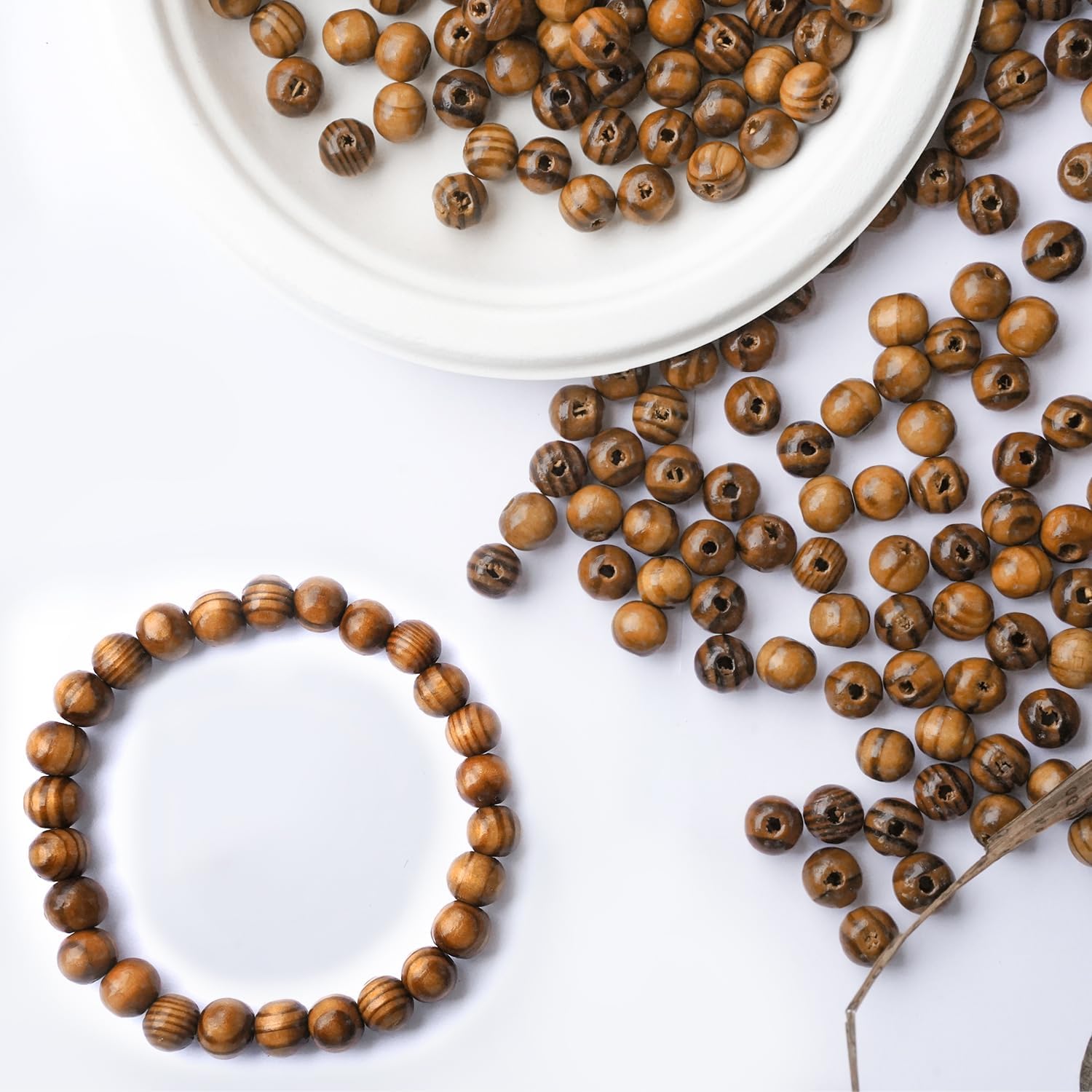 800Pcs 10mm Natural Wooden Beads, Handmade Polished Spacer Wood Beads Round Wooden Loose Beads with Beautiful Grain for Home Decor DIY Crafts Bracelet Necklace Macrame Jewelry Making Supplies - Image 5