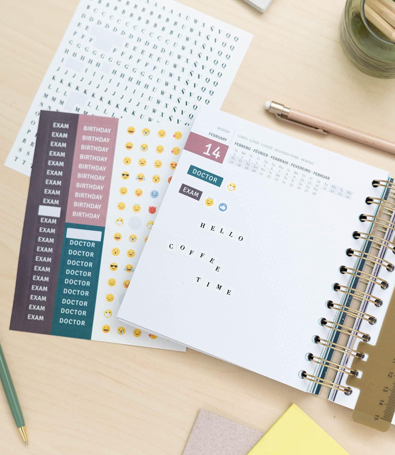 Grupo Erik Official Glitter Academic Diary 2021-2022 Day to Page - 11 Months Mid Year Diary August 2021 - June 2022, Glitter Blue (ADPM2101)