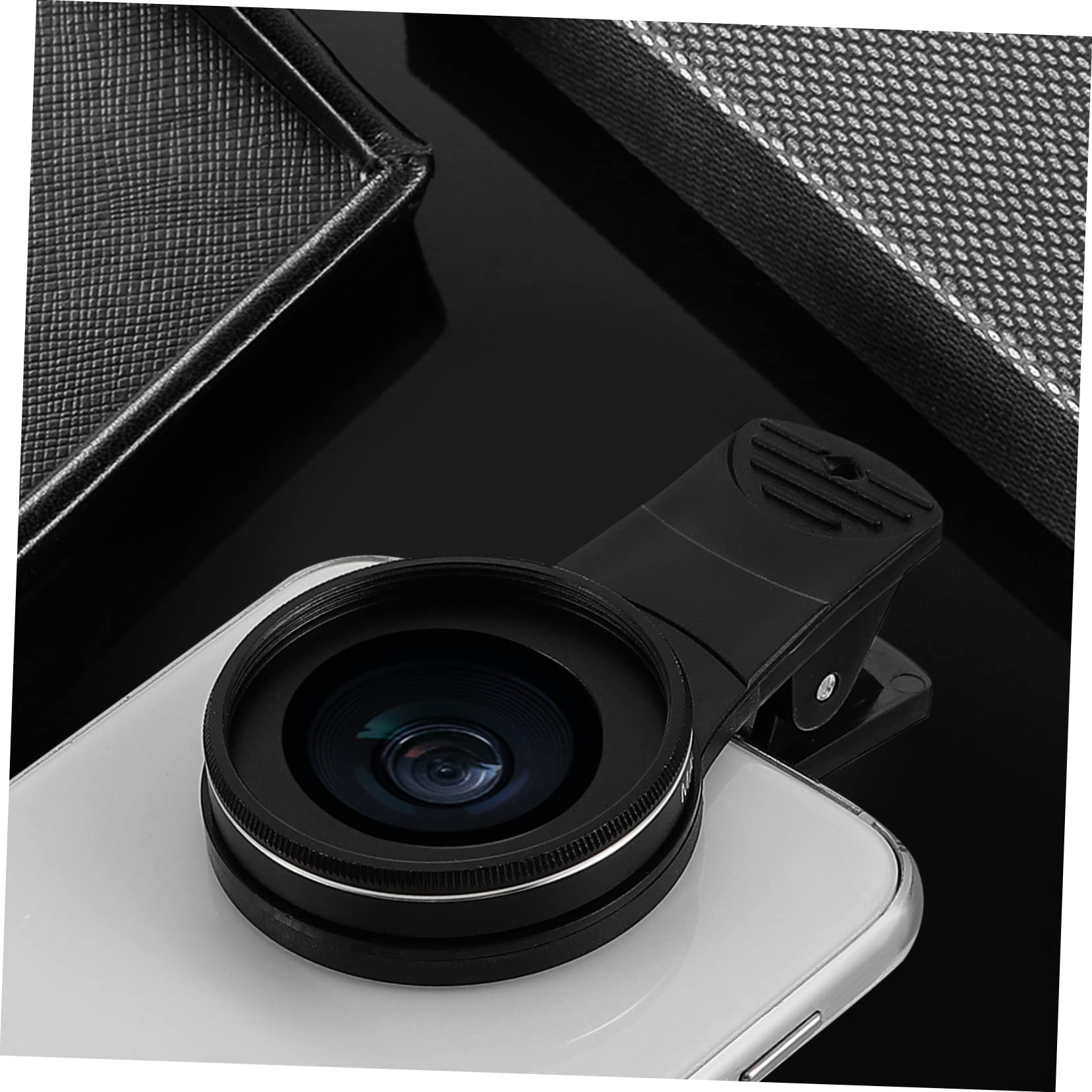 HOLIDYOYO Phone Macro Lens Camera Lens for Smartphone Black Clip Design for Capturing Detailed Images of Flowers Jewelry Coins and
