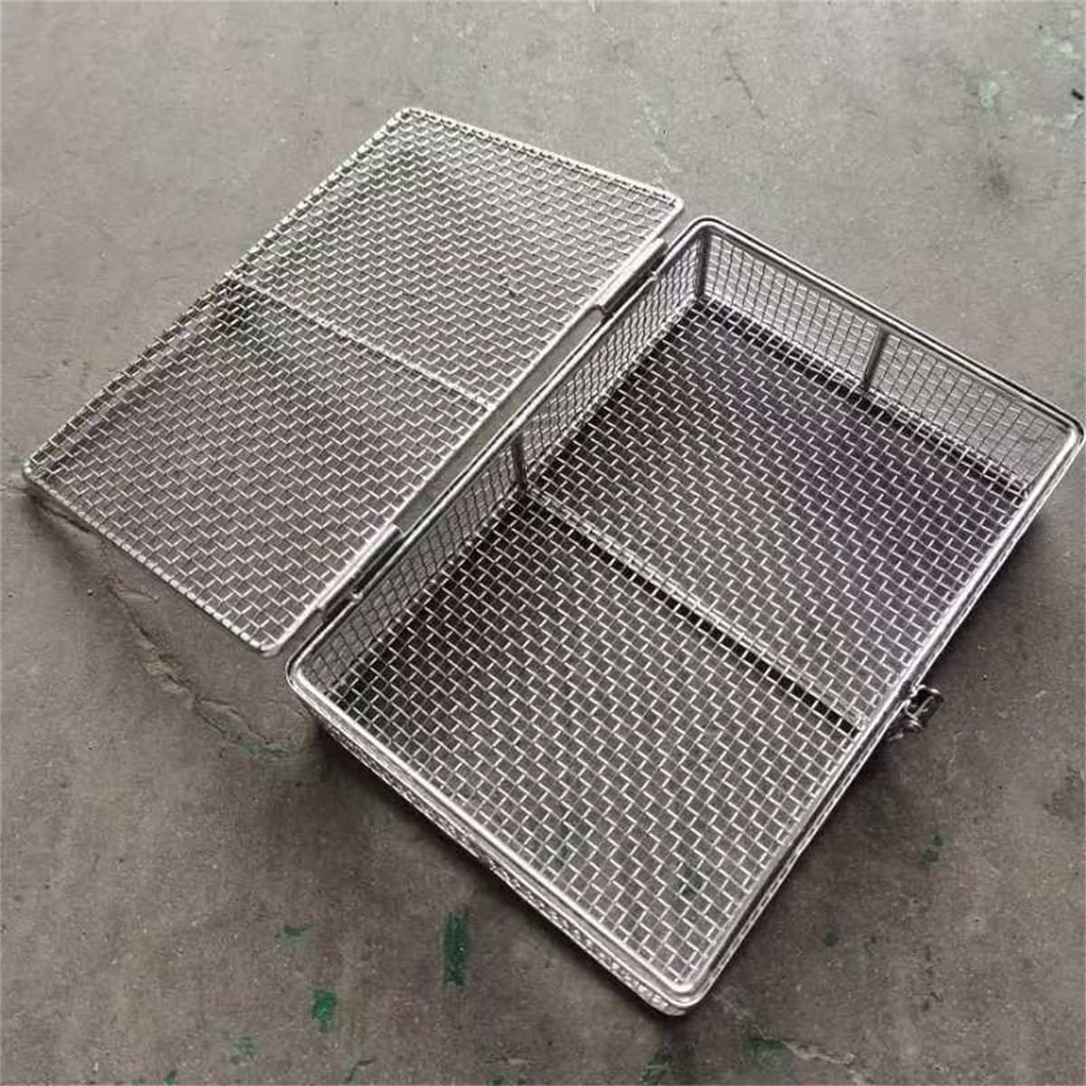 304 Edelstahl Sterilisation Korb mit Deckel, Instrument Sterilisation Körbe, Instrumentenschale und Mesh Perforierte Körbe Sterilisation Tray, für Krankenhaus, WWFKWEMK, 10 * 10 * 5cm