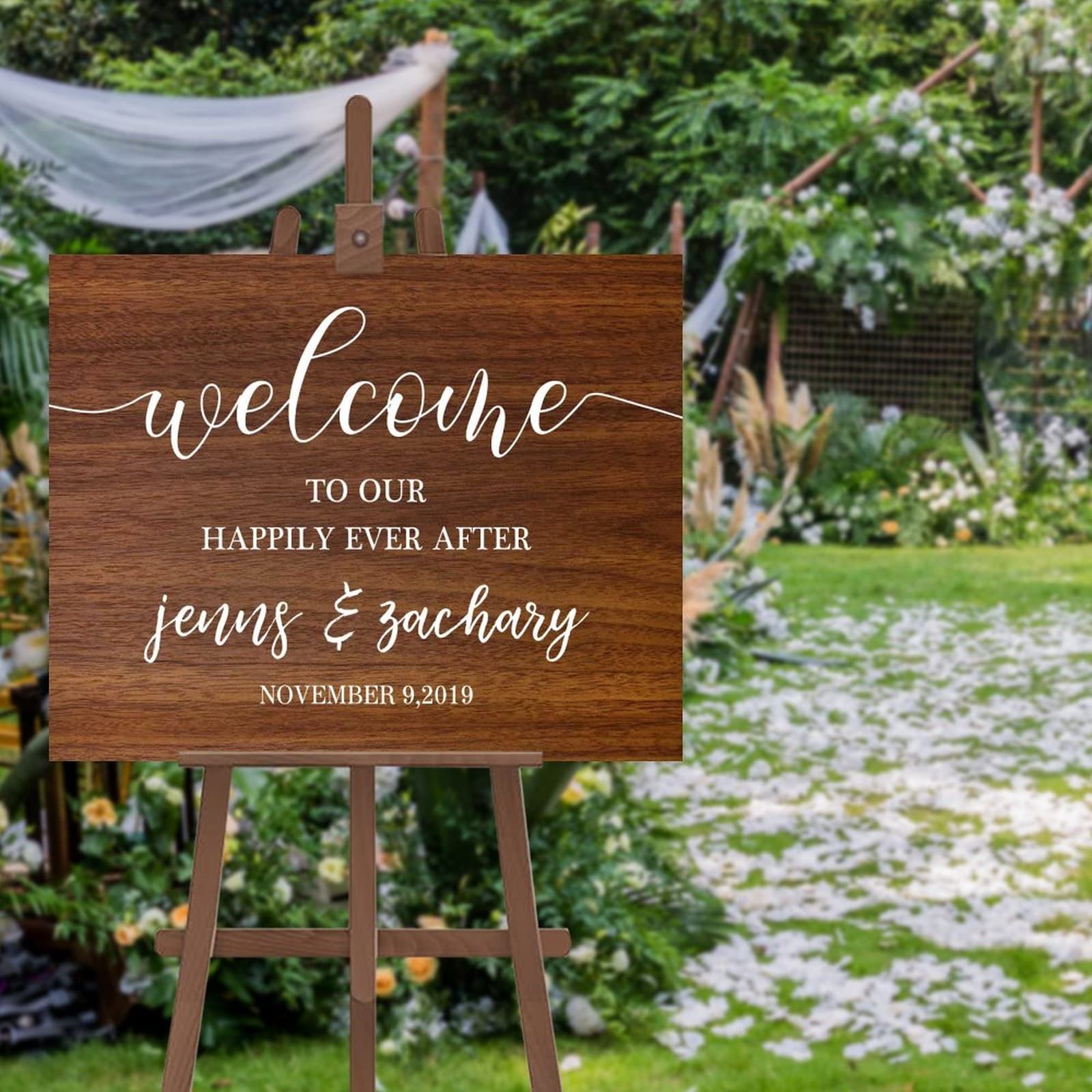 Chevalet de mariage avec panneau de bienvenue haut de gamme pour une decoration soignee