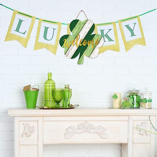 Miniatura 6 de Whaline Letrero colgante de madera irlandesa para puerta del día de San Patricio, tablero de bienvenida con forma de trébol, letrero colgante de