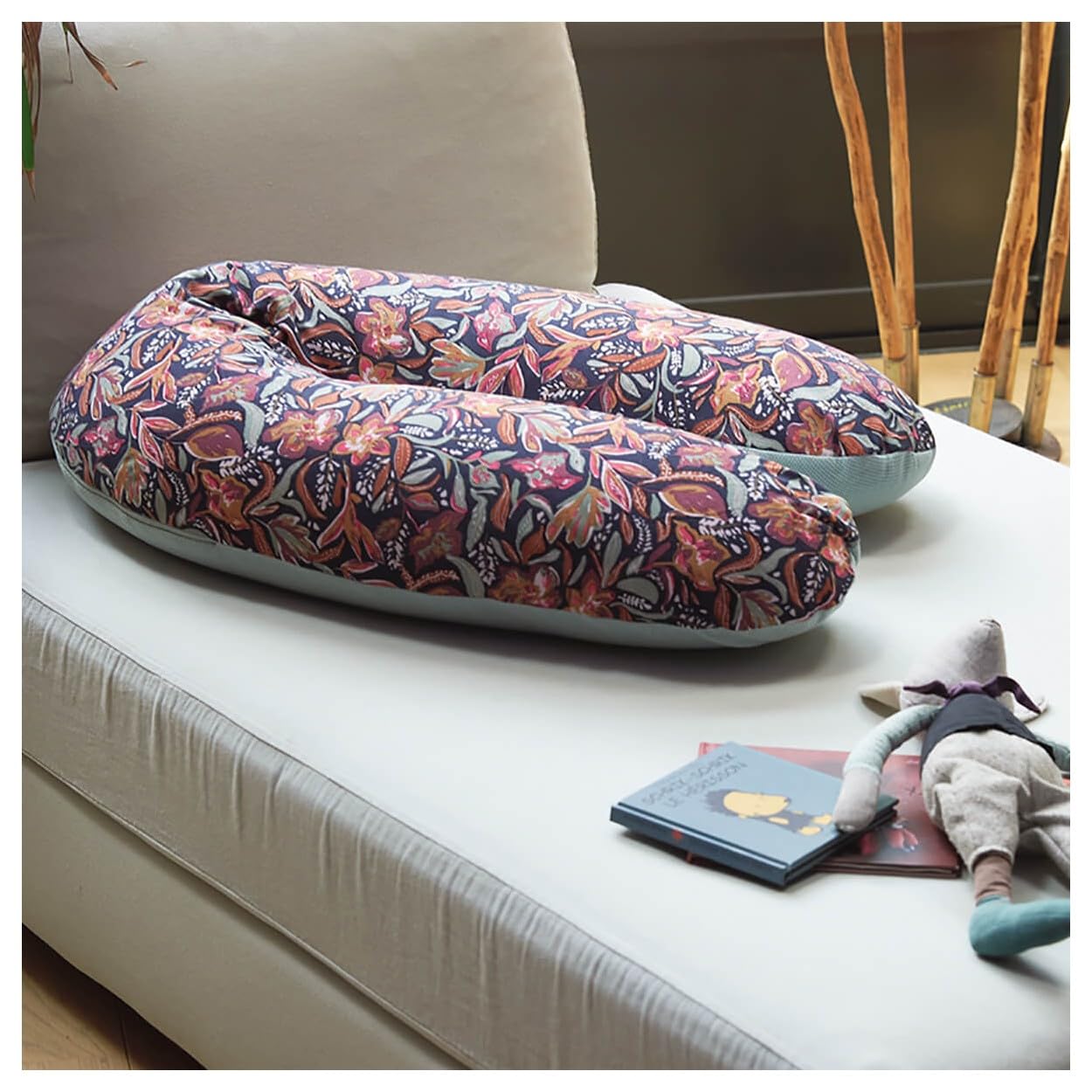 Candide - Cuscino per gravidanza - Cuscino per allattamento - Cuscino per maternità - lettino per bambini - Multirelax - 3-9 kg - sfoderabile - Made in France - 69 x 44 x 14 cm (fiori/zucchero di