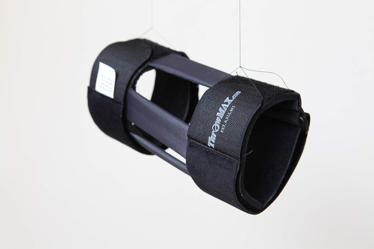 Throwmax Flexible Arm Braces Left Hand Amazon.ae المستلزمات الرياضية