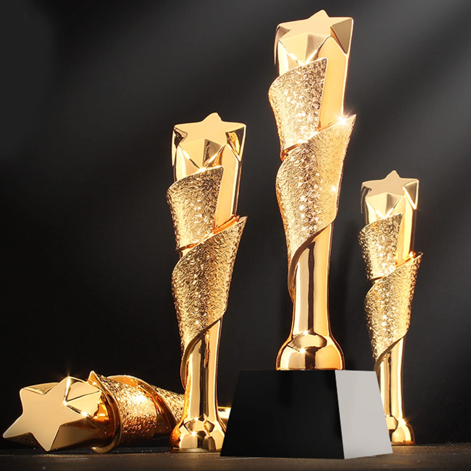 Trophée d'or Trophée De L'excellent Employé Trophée De La Réunion Annuelle Trophée De L'étoile Contenu Personnalisable