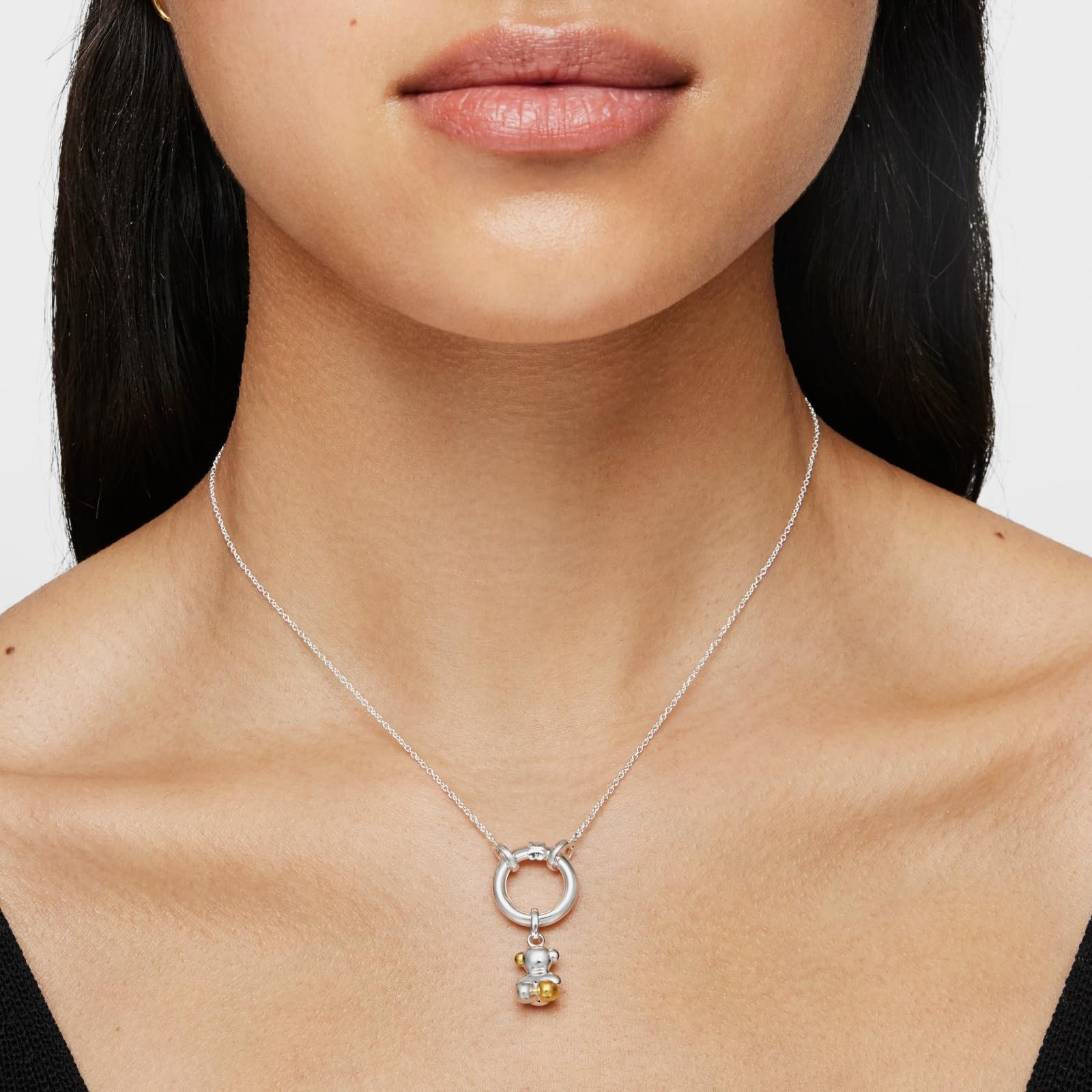 TOUS Collar de Plata de Primera Ley para Mujer con Anilla, Sencillo y Personalizable con los Accesorios, Colección Hold