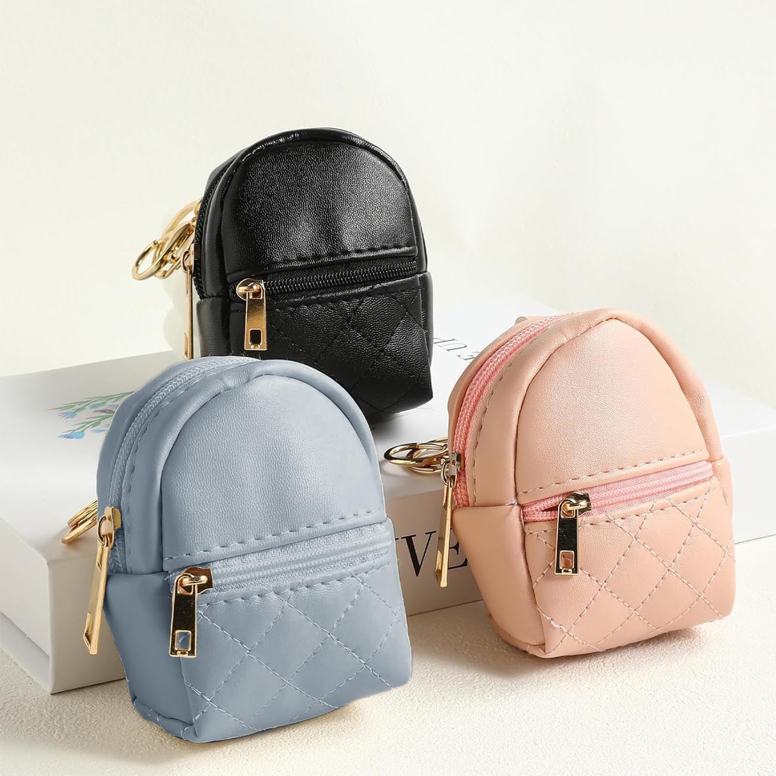 ONRAGT Mini Pochette avec Porte-Clés, 3 Pièces Beau Mini Porte Monnaie Femme Cuir PU Mini Sac a Dos Noir Gris Clair Rose Peut Accueillir des Pièces de Monnaie, Rouge à Lèvres, Clés, Câbles de Données