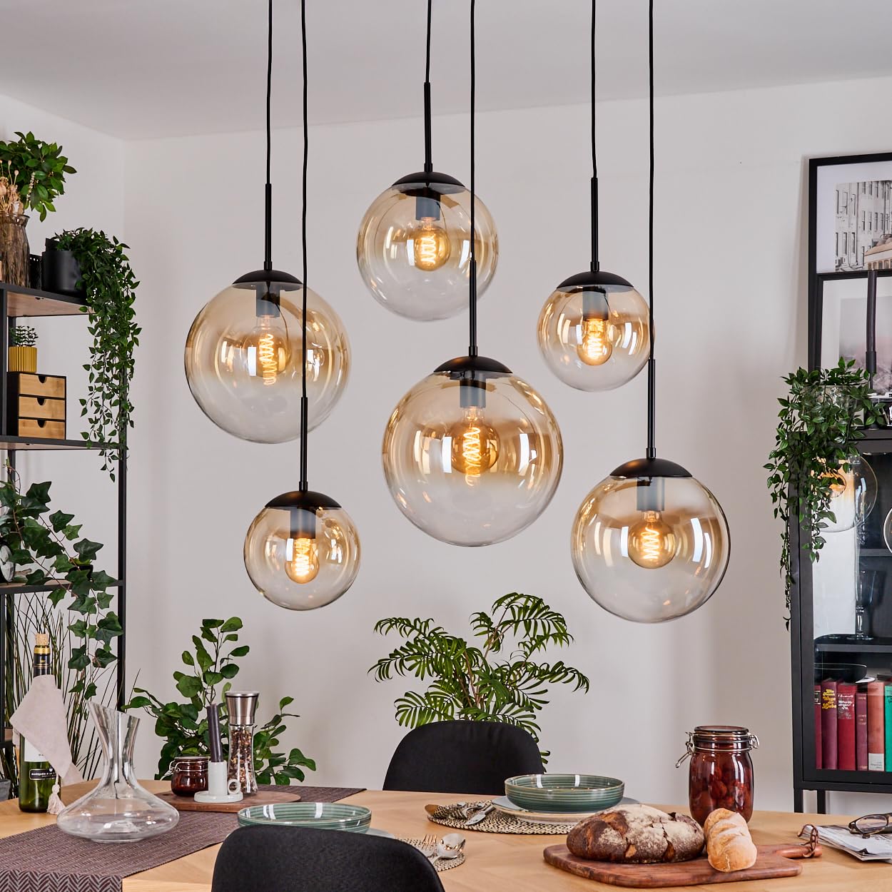 HOFSTEIN Hängeleuchte Gastor, 6-flammige Hängelampe aus Metall/Glas in Schwarz/Bernstein/Klar, moderne Pendelleuchte im Retro/Vintage-Design (Schirme Ø 20; 25; 30cm), E27, Esszimmer, Küche, Wohnzimmer
