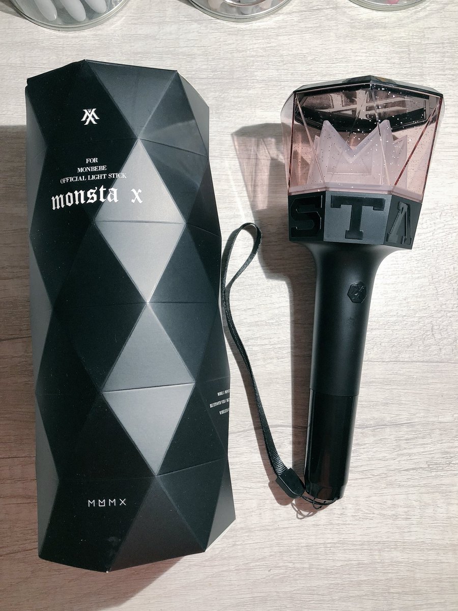 GenericNMMMSLB Monsta X Official Light Stick : Amazon.de: Sports