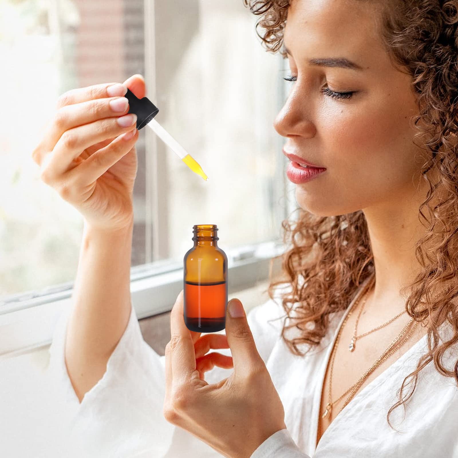 Lot de 48 flacons en verre ambré de 28,3 g avec compte-gouttes en verre pour huiles essentielles, parfums et produits chimiques de laboratoire (brosse, entonnoirs, 2 compte-gouttes