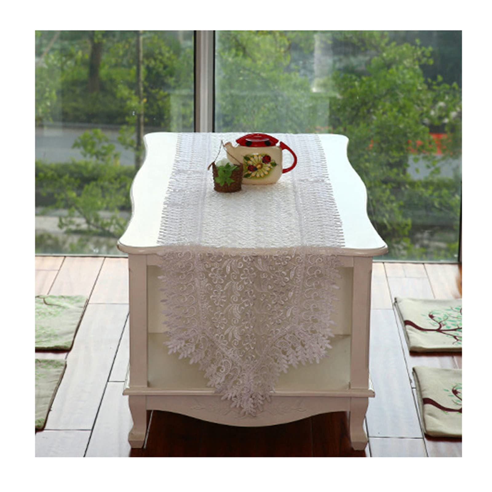 Chemin de table anti-pli blanc en dentelle polyester lavable 180cm