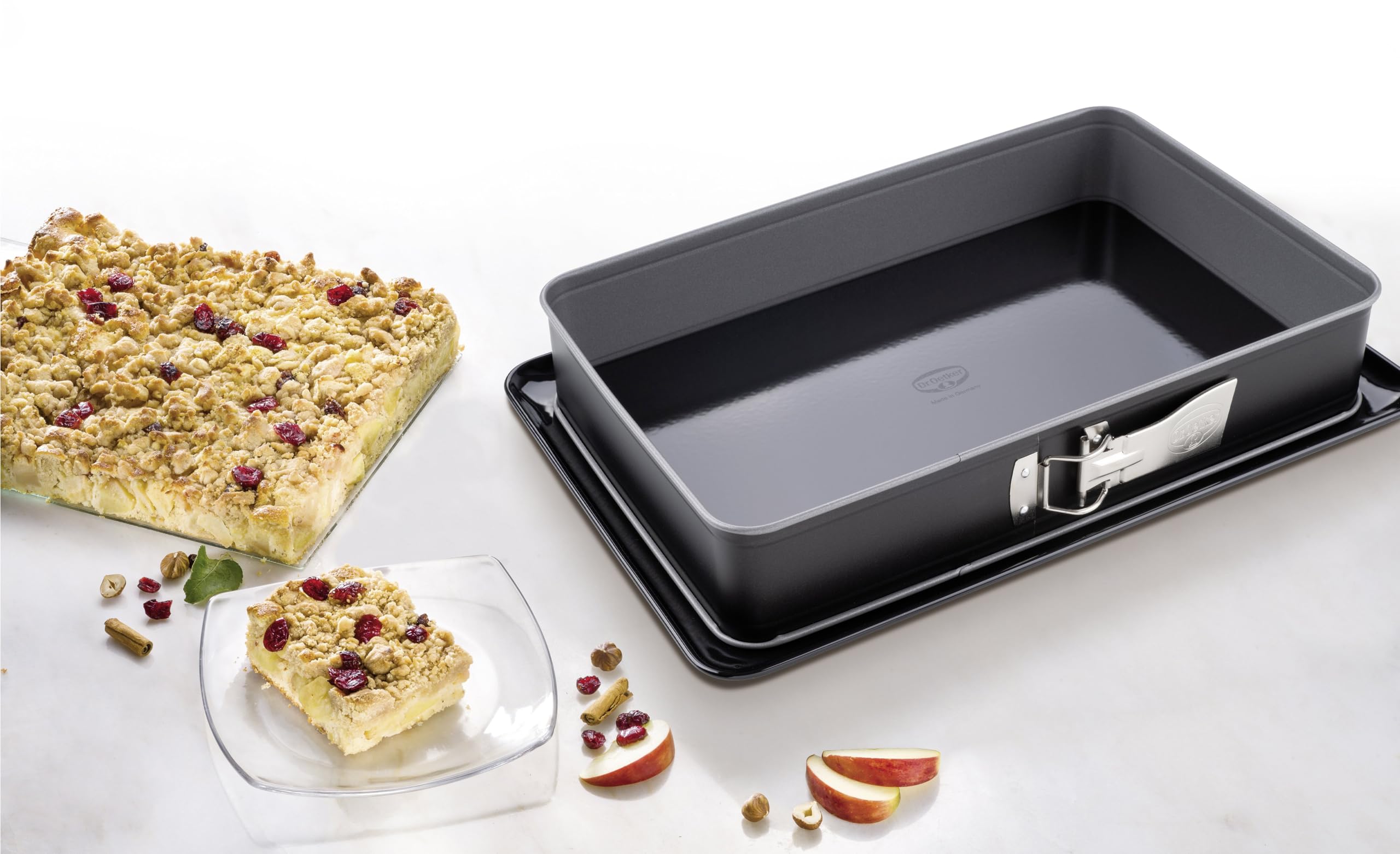Dr. Oetker Rechteckige Springform mit Emaille-Servierboden, 38 cm, Back-Idee – Antihaft-Beschichtung, schnitt- & kratzfester Boden, hitzebeständig bis 230°C, auslaufsicher