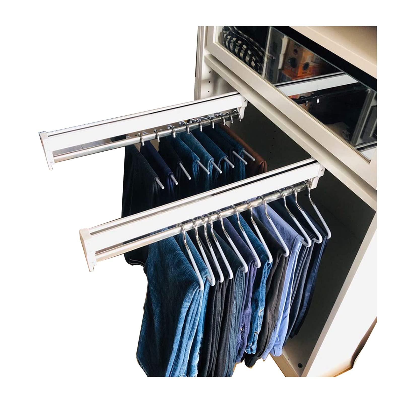 Porte-pantalons extractible coulissant pour optimiser les petites armoires profondes