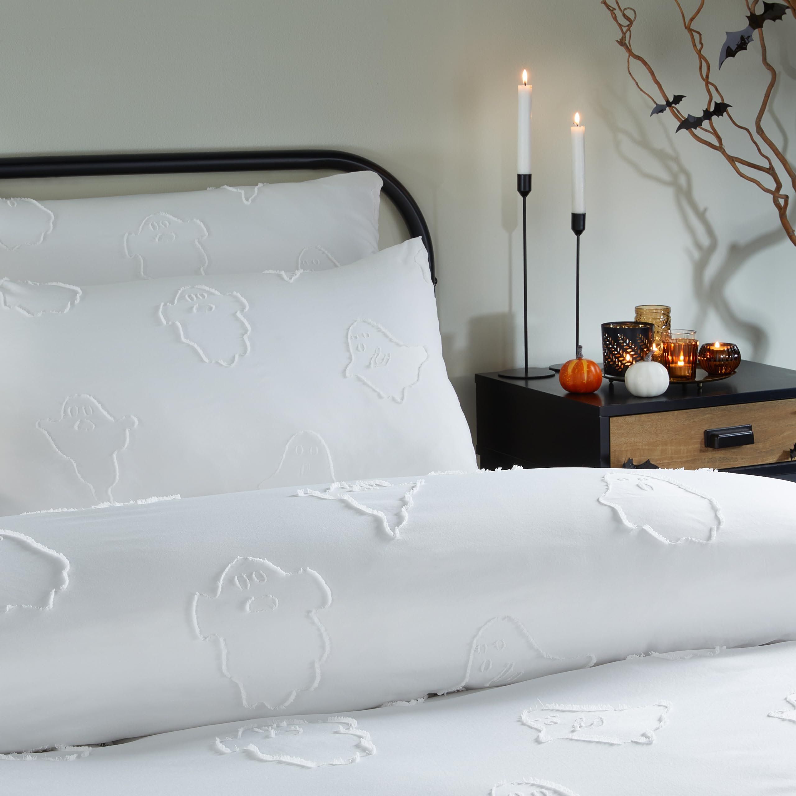 Copripiumino Duvet Day Ghostly Ghouls - Biancheria da letto trapuntata ultra morbida al tatto per Halloween (Bianco - Matrimoniale)