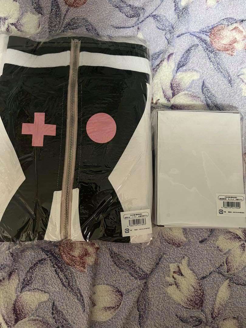 SMC組3周年記念 夜見れなパーカー&葉加瀬冬雪ネックレス 黒