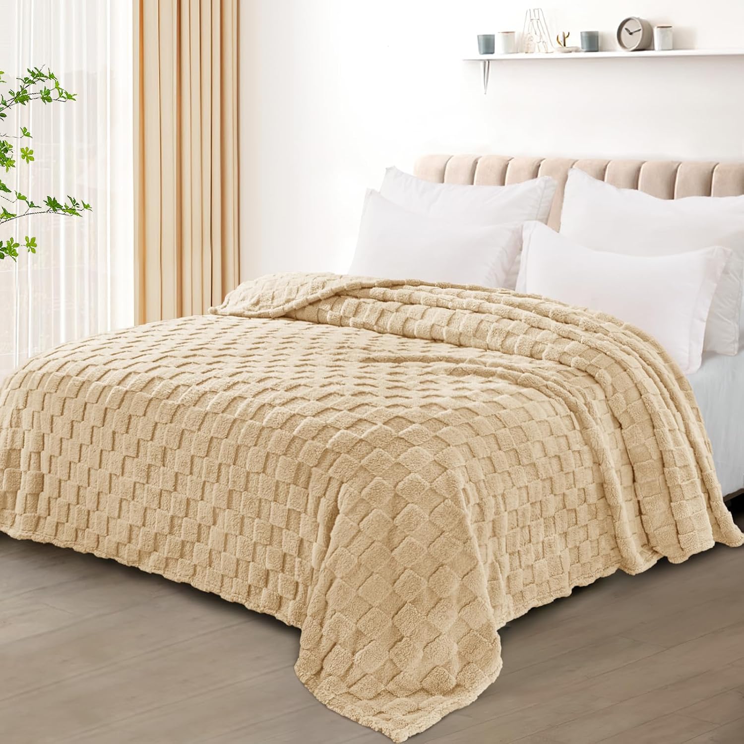 Exclusivo Mezcla 3D Checkered Fleece King Blanket for Bed, Camel image 5