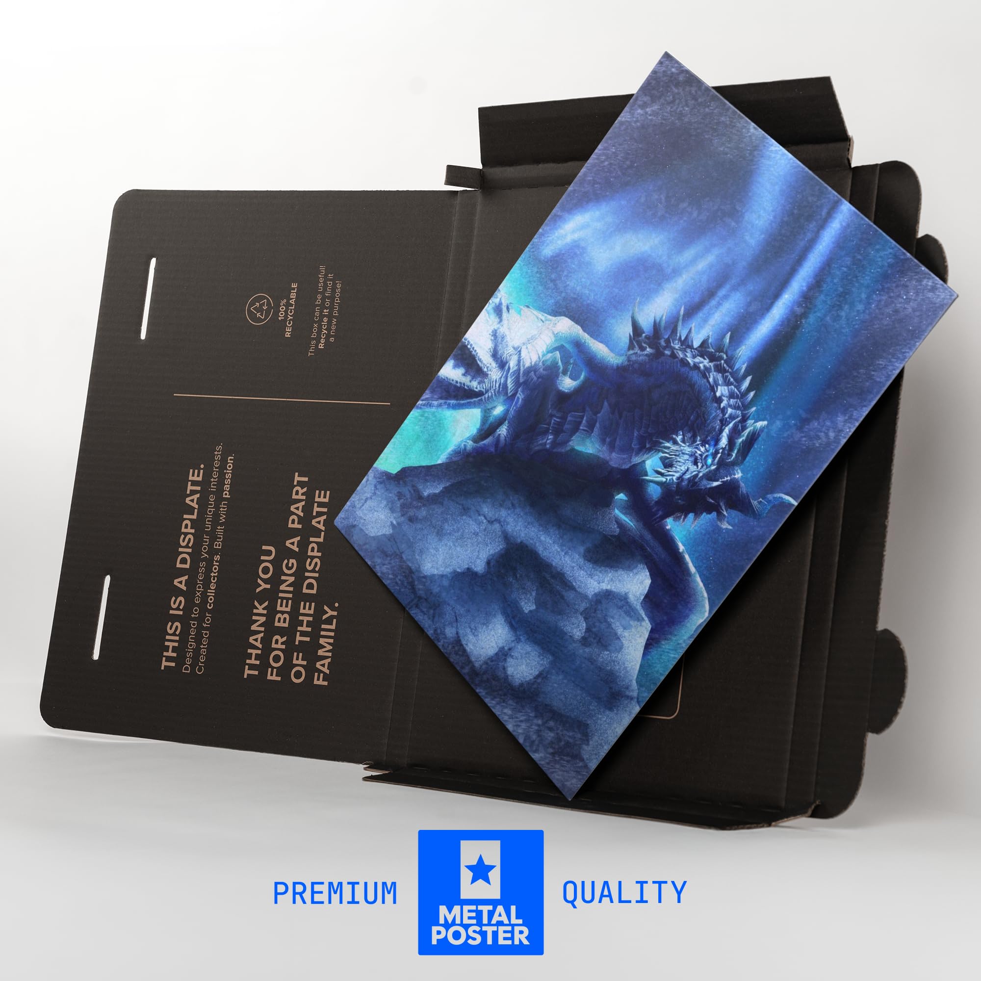 Displate Metal Poster The Elder Scrolls Paarthurnax Illustration Wandbild L | Magnetische Befestigung Wandposter. Wanddeko, Metall Wandkunst, Wanddekoration im Wohnzimmer in Schlafzimmern & Büros.