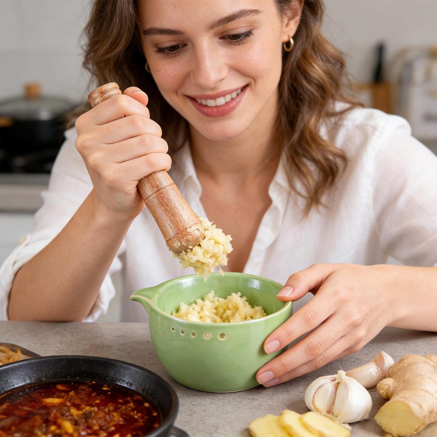 Grater Bowl, Kitchen Food Grinder Tool, Stainless Garlic Grinding Bowl for Easy Food Prep, Multi Purpose Grater for Chocolate, Cheese Potato Citrus and Sauces Portable Bowls for Camping Dormitory