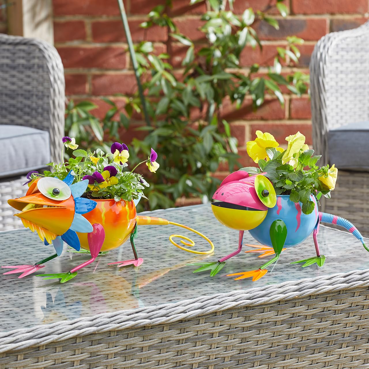 Mysmartbuy.com Multicolor Set Of 2 Gecko Plant Pots - Weatherproof Outdoor Garden Colourful Lizard Animal Shaped Metal Planter Decorations For Patio, Decking, Balcony, Pathway, Steps, Yard – Each H14 X W32 X D15cm