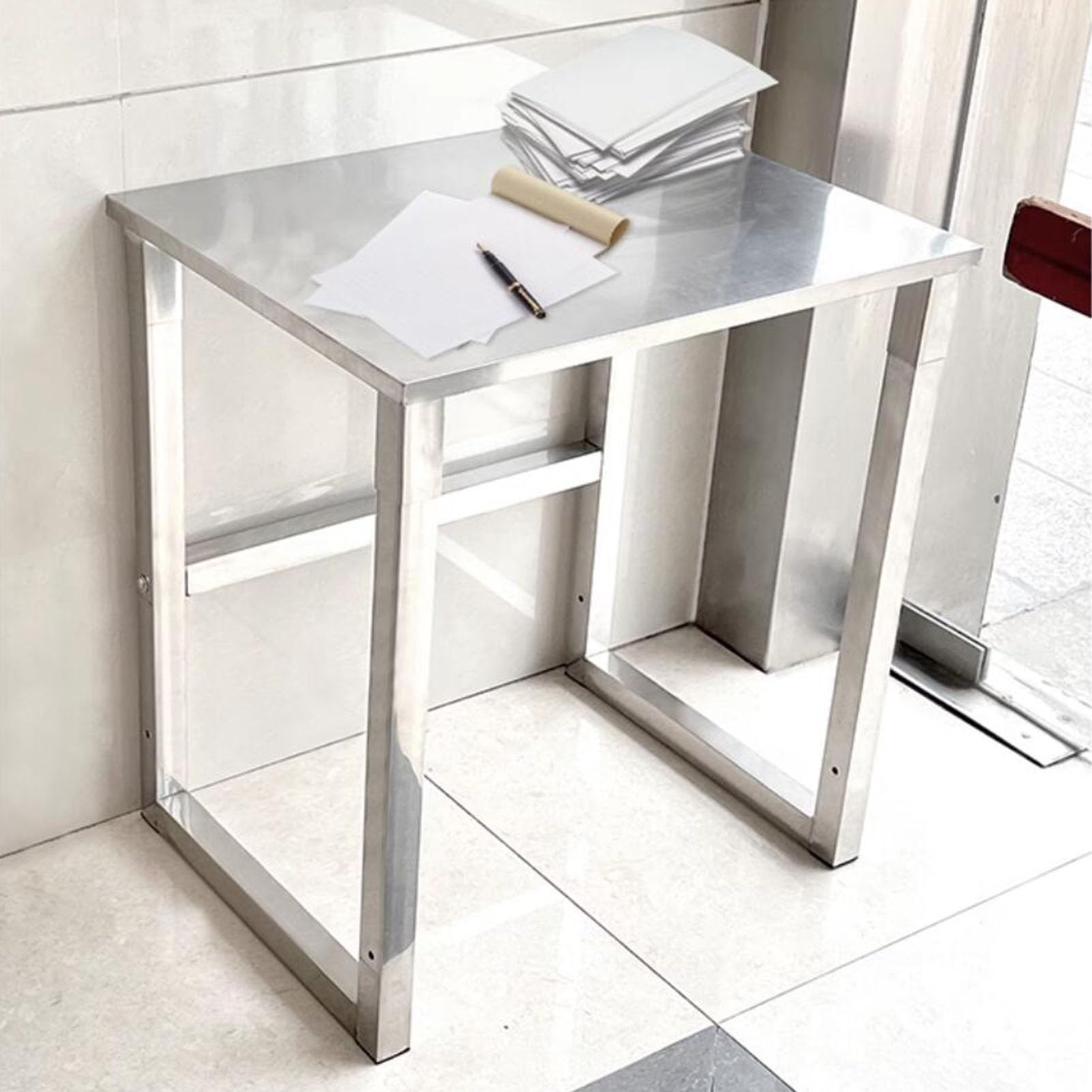 Banco da lavoro in acciaio inossidabile, tavolo da officina durevole per fabbrica, magazzino e uso domestico, scrivania versatile per stoccaggio e funzionamento