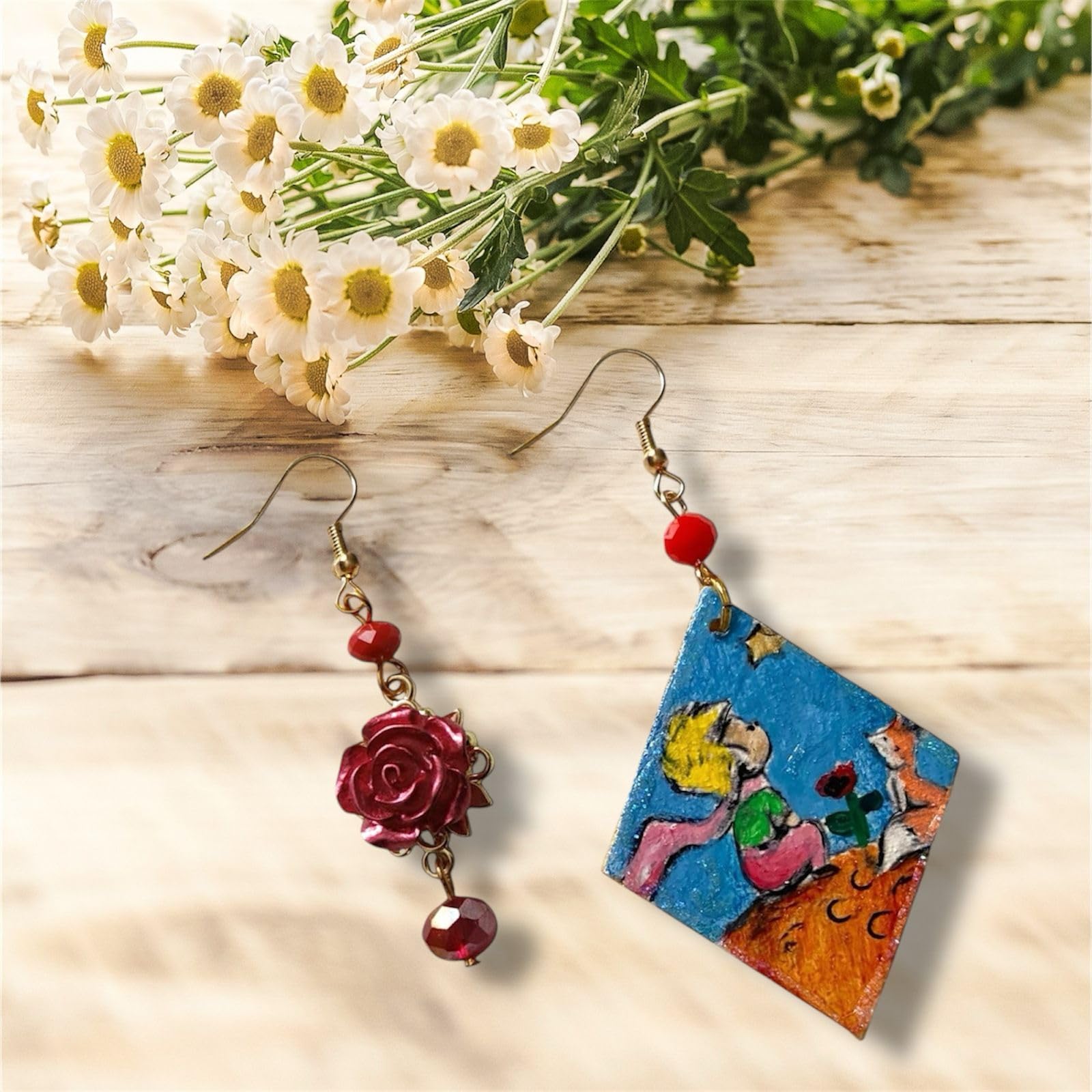 Boucles d'oreilles peintes à la main - PETIT PRINCE - Boucles d'oreilles pour femme, Bijoux peints à la main, Crochet en argent, Made in Italy, Bijoux décorés, Artisanat