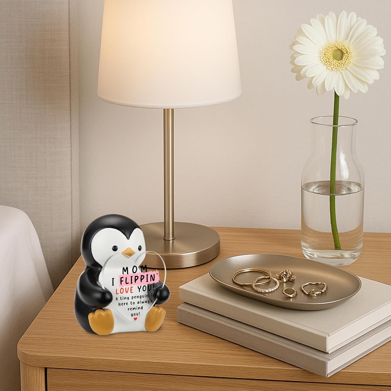 Mom I Flippin' Love You ペンギンの置物 ハート飾り付き かわいいデスクサイン 娘や息子からのギフト