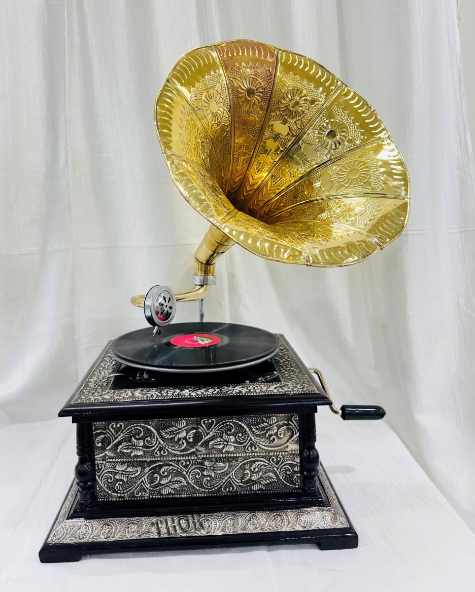 Vintage Gramophone Record Player Wooden Base with Floral Carvings Gold Horn Speaker Antique-Looking Replica Gramophone (Square Silver Carving Gramaphon)