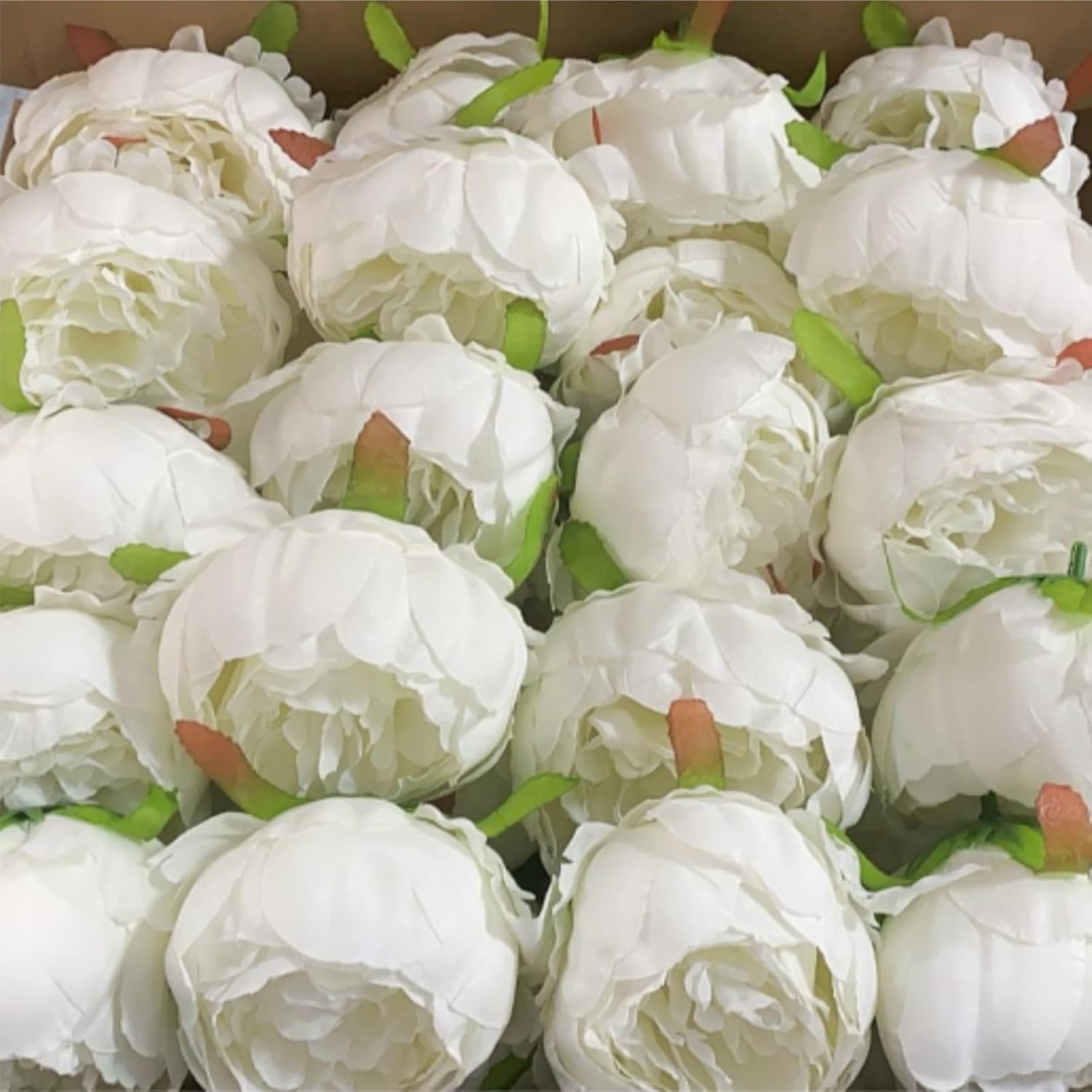 50Pcs Artificial Peonies Flowers Bulk, 4’’ White Peonies Fake Flowers Heads for Table, Faux Silk Peony Arrangements for Wedding, Valentine, Engagement, Office, Coffee, Dining Decorations