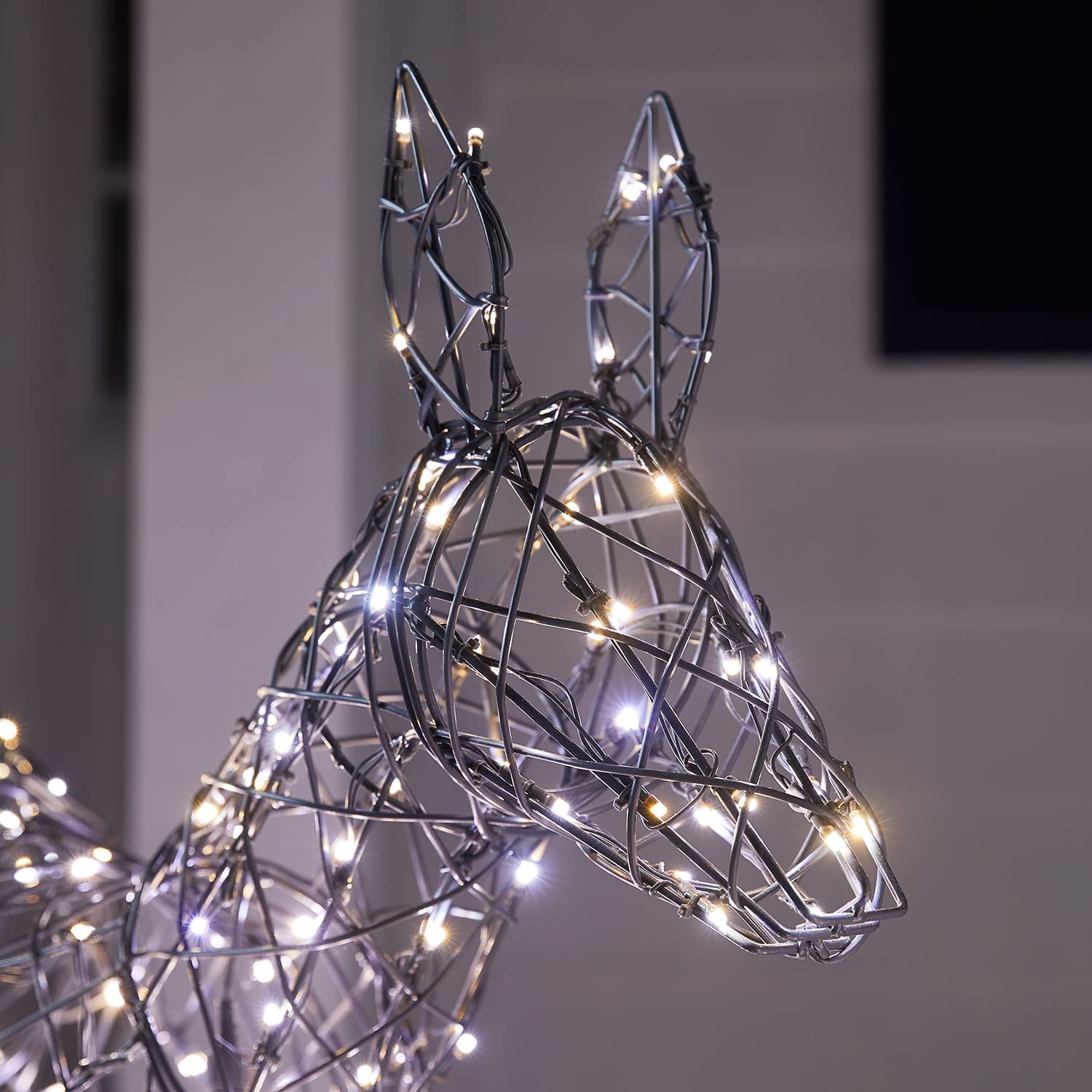 Lights4fun Harlow LED Rattan Rentier Figuren Mutter und Kind | Fernbedienung Timer | Solarbetrieben | Weihnachtsbeleuchtung Außen Weihnachtsfigur | 102 cm & 60 cm