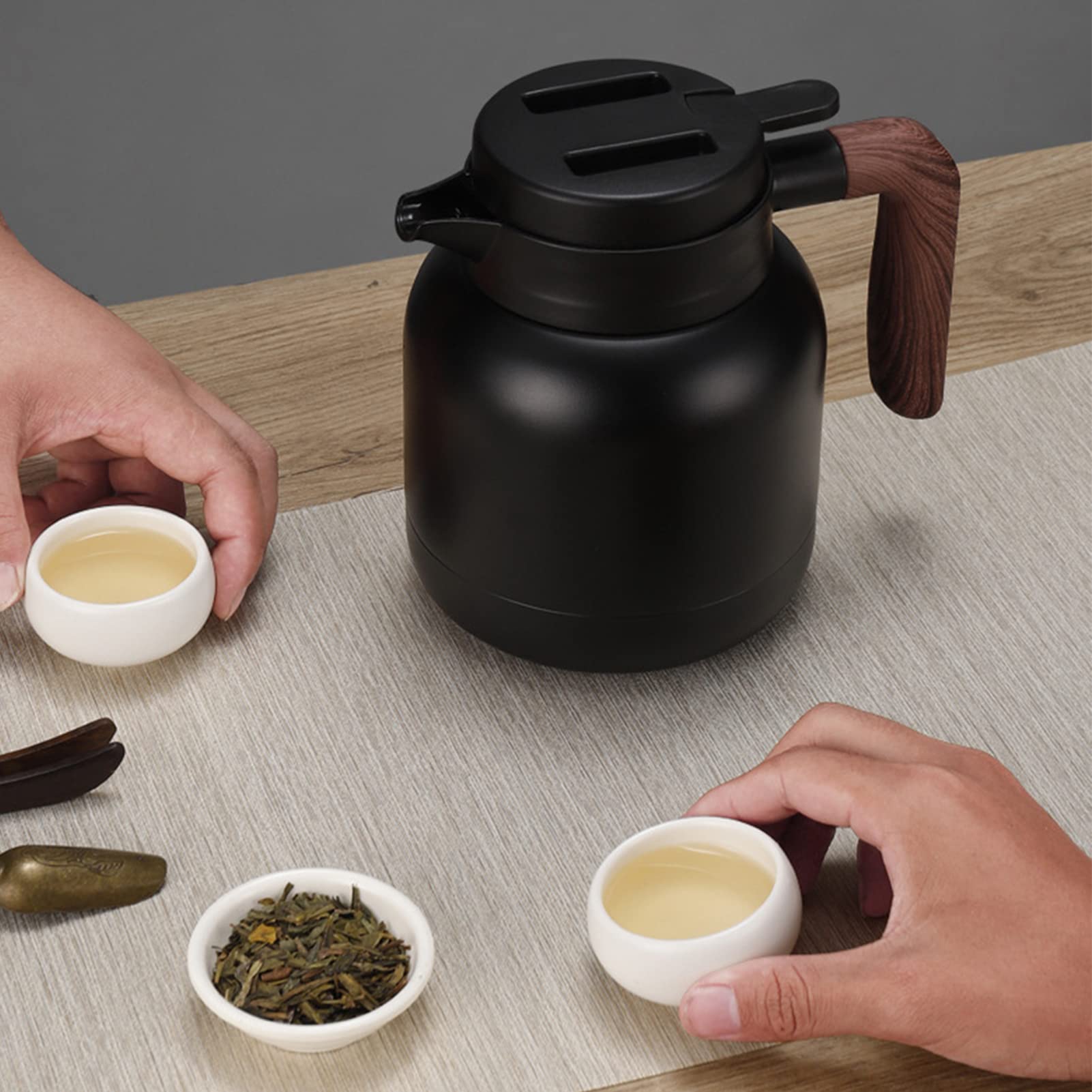 Thermoskanne Kaffeekannen Mit Teefilter, Isolierkanne Edelstahl Vakuum Isolations, Mit Einfachem Sicherheitsdruckknopf, Rutschfester Boden, Für Zuhause, Hotel, Büro (Rot,1.2L)