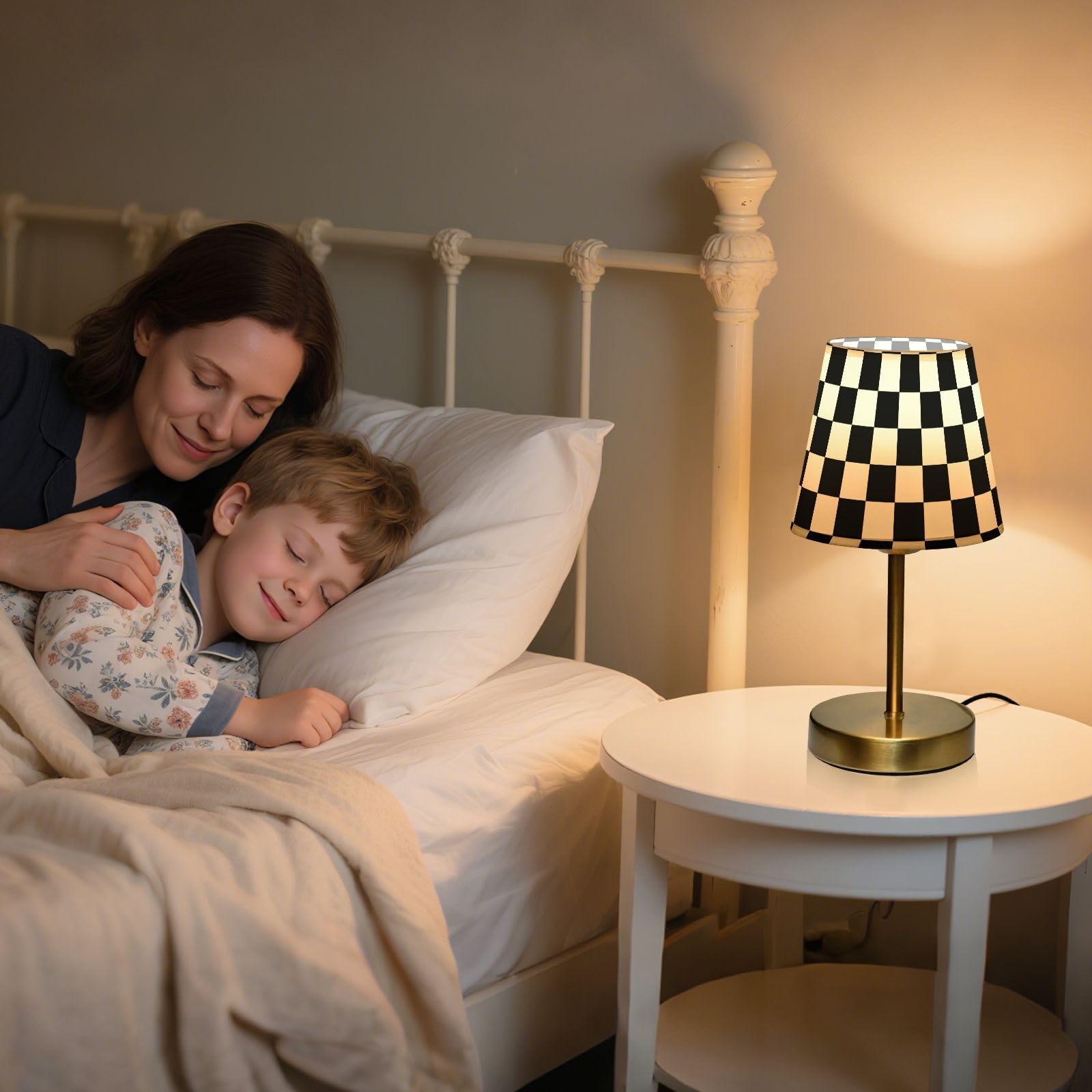 ALAZA Tischlampe für Schlafzimmer Nachttisch Schwarz Weiß Kariert Nachttischlampe mit USB-Anschluss Stoffschirm Dimmbar Schreibtischlampen Bronze Metallsockel Wohnzimmer