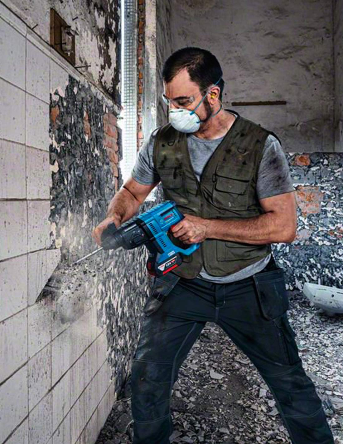 BOSCH Kit 18V BK207BAG (Martillo Perforador GBH 18V-21 + Taladro Percutor GSB 18V-21 + 2 Baterías de 5,0 Ah + Cargador + Bolsa)