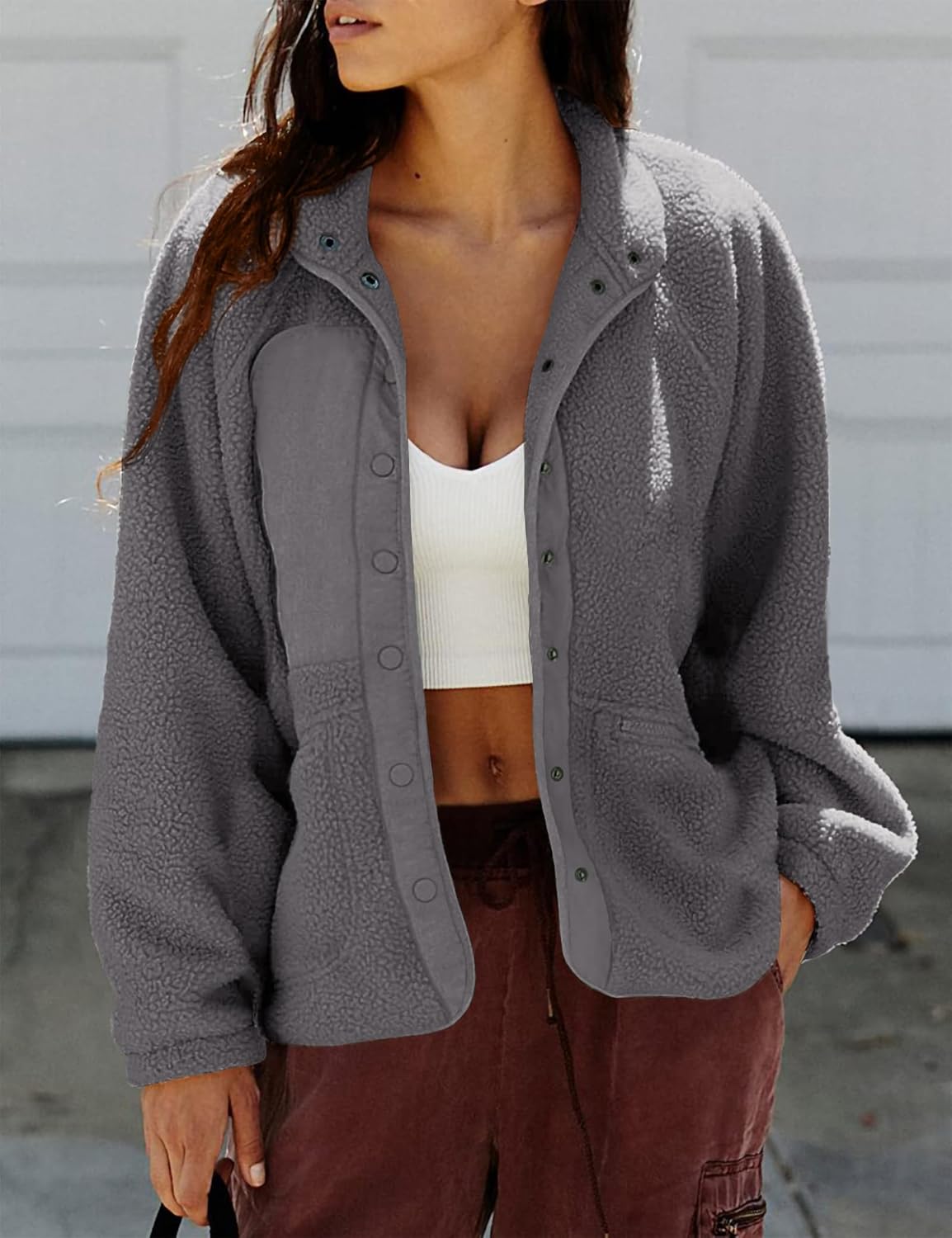 PRETTYGARDEN Women 2024 Fall Winter Fleece Jacket Long Sleeve Casual Button Fuzzy Sherpa Cropped Coats Outerwear with Pockets - Image 4