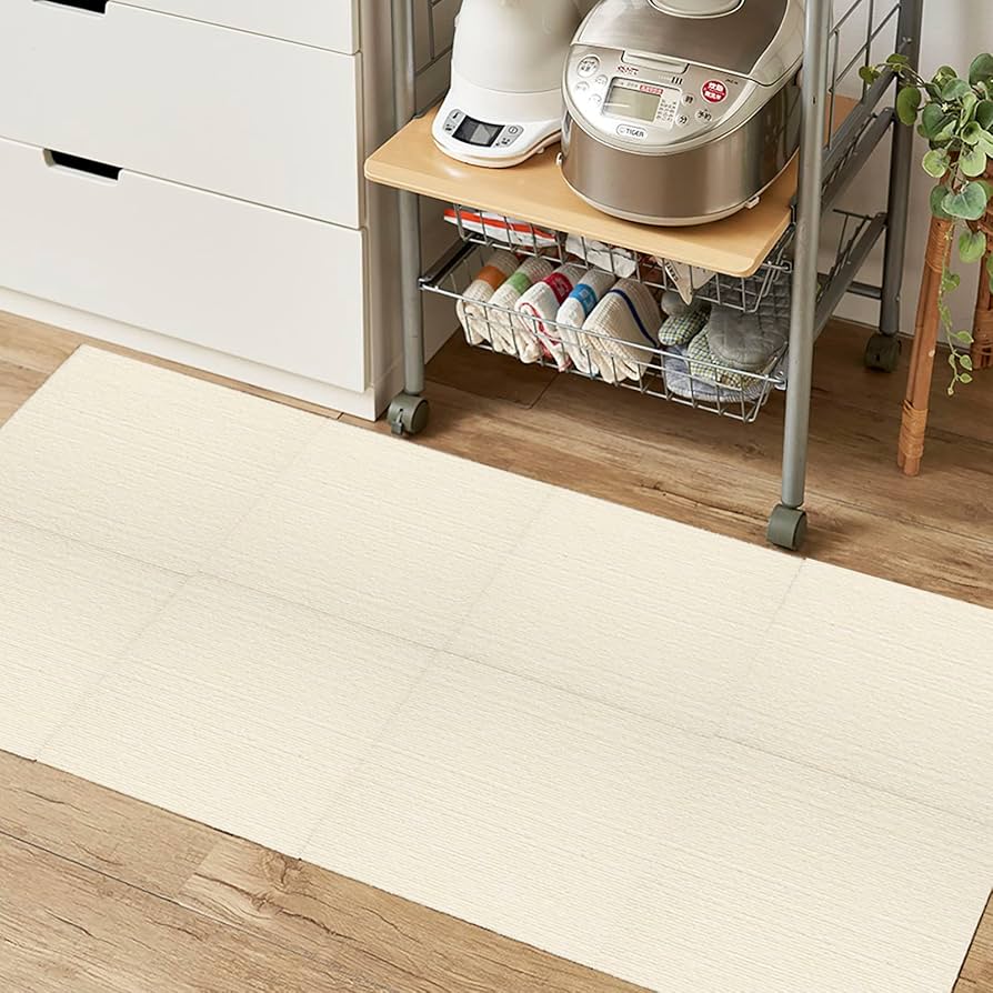 新品サンコーマット　防水　アイボリー カーペットタイプペットマット 30枚セット サンコー おくだけ吸着 撥水タイルマット 45×45cm 30枚 単色 床