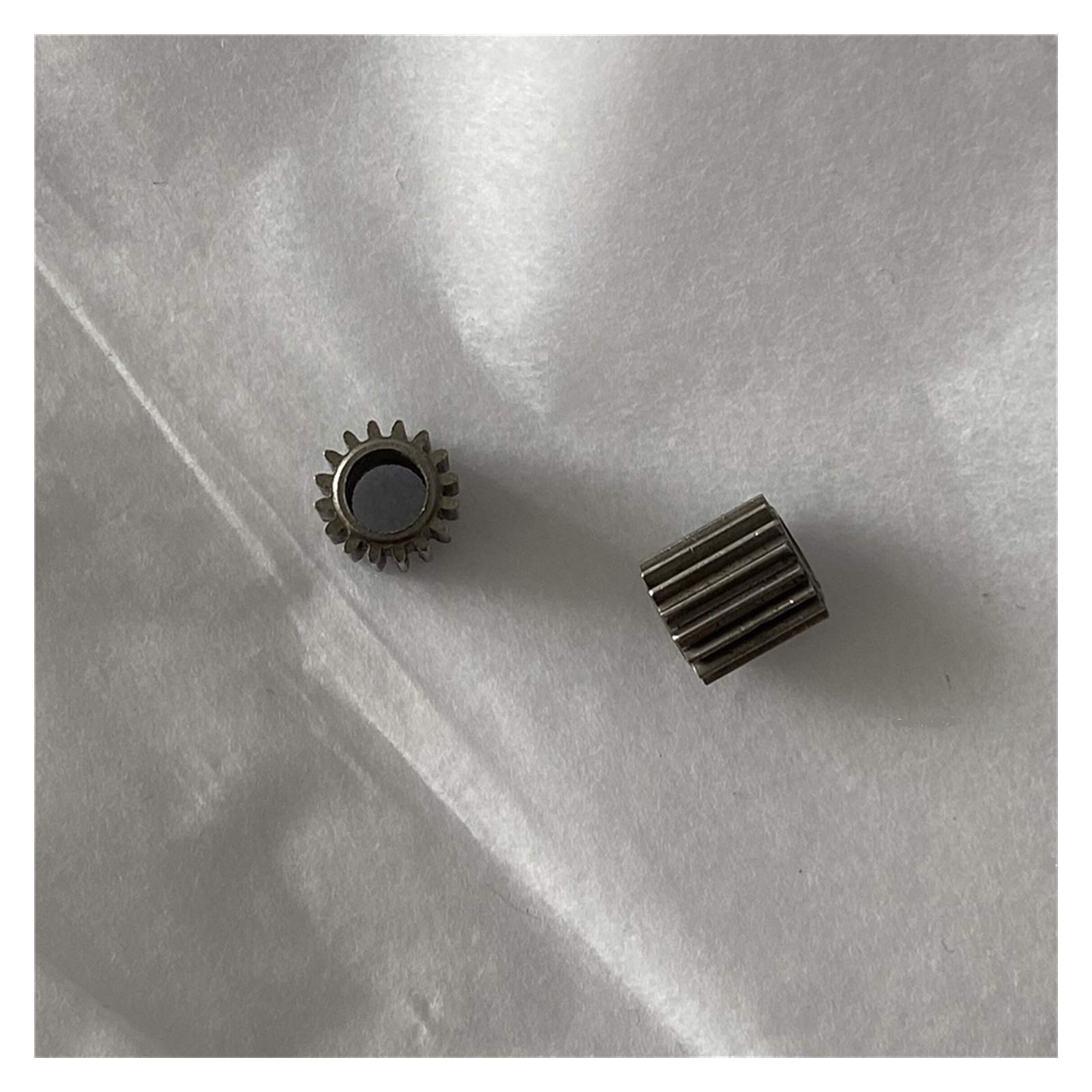 DINGGUANGHE-CUP Durable 4PCS Gears 16 Teeth for 4mm Motor Shaft Spindle Metal Gear Tool Parts (Color : 16 Teeth, Specification : 4mm)