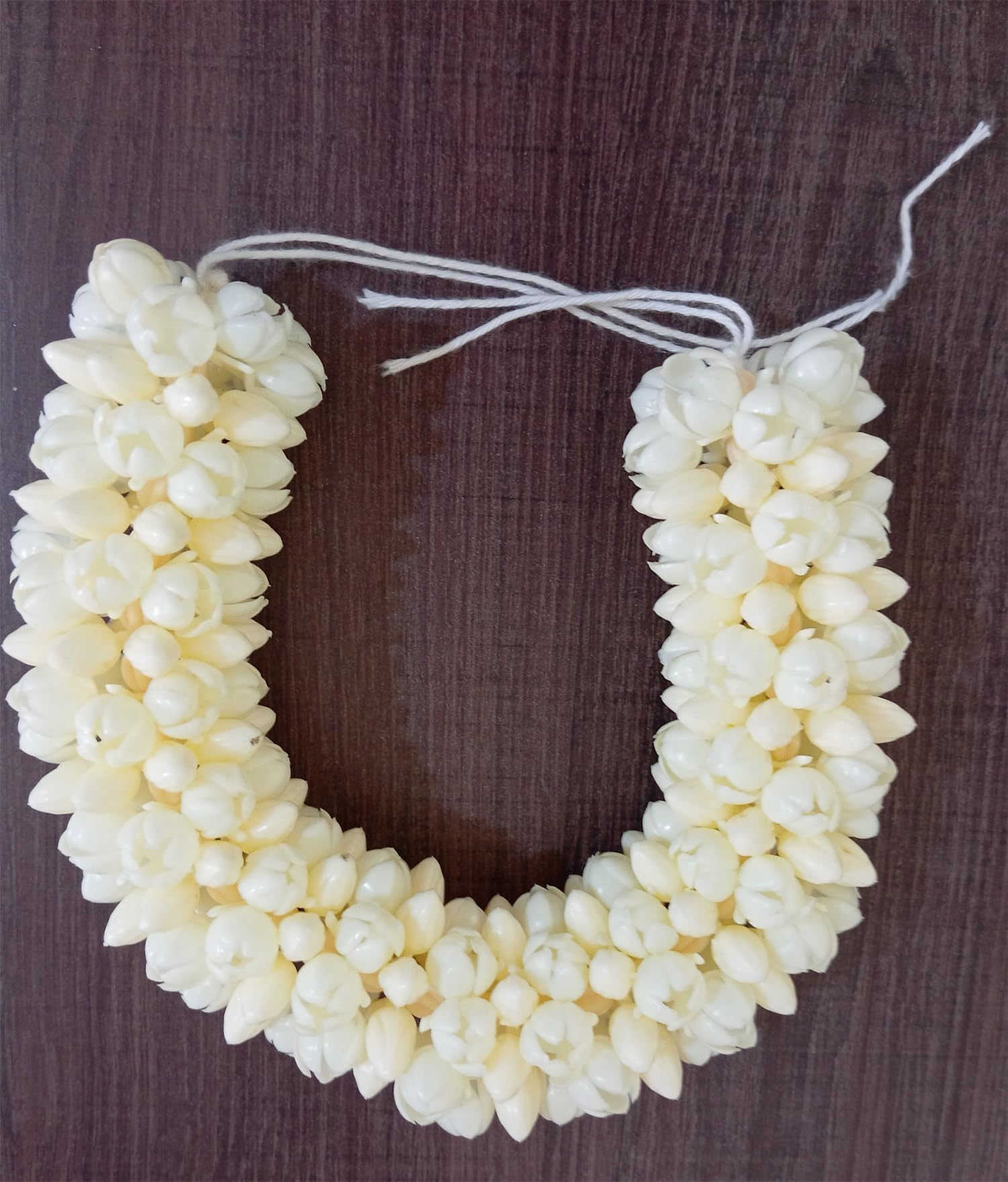 Yuktha Eternals Hair Gajra in Artificial Jasmine Mogra Flower, Garland Juda Decoration Phool Gajra for Women, Juda Bun Realistic Hair Accessories