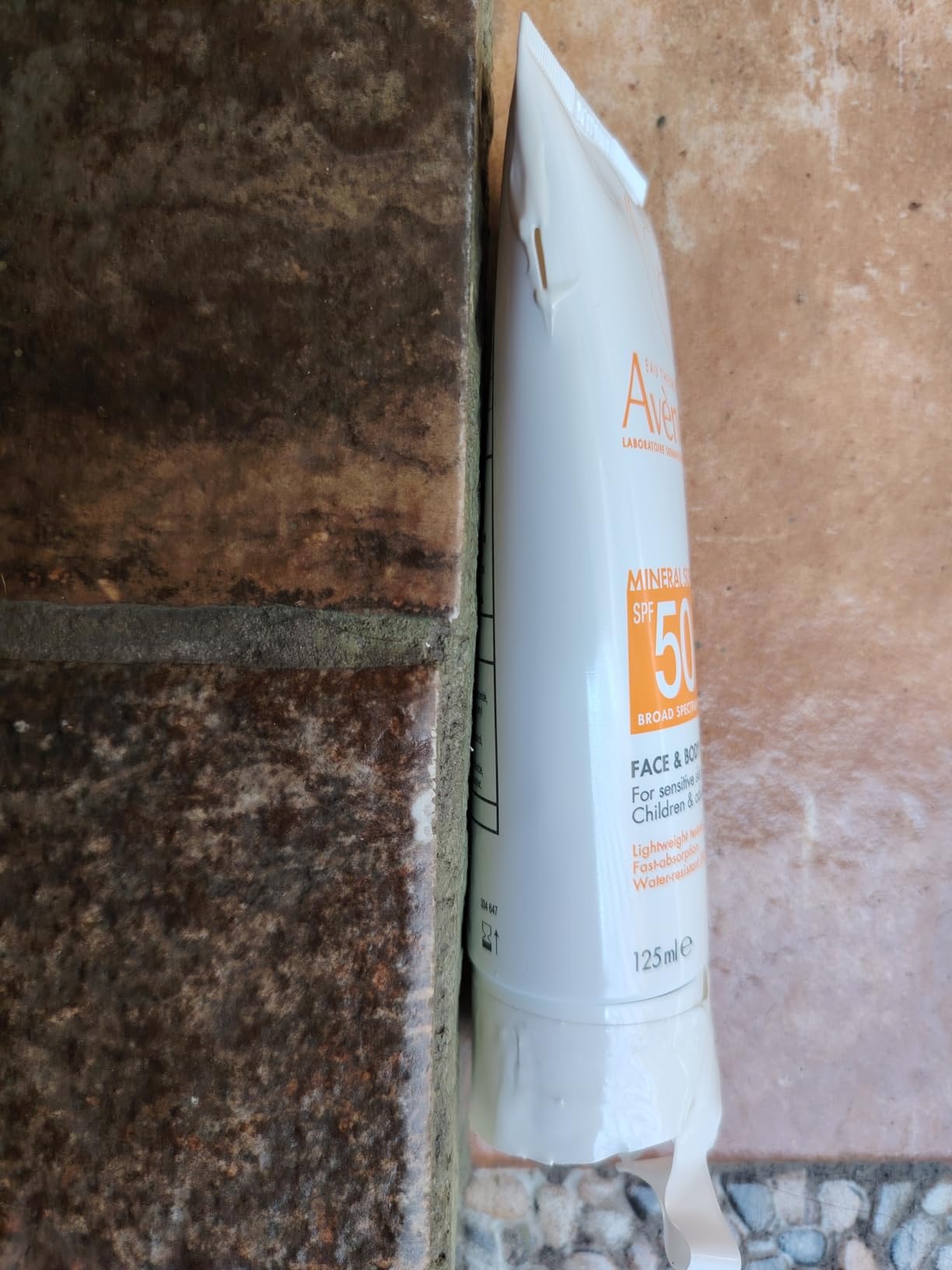 Eau Thermale Avene Avène Sheer Mineral Sunscreen Broad Spectrum SPF 50 Face and Body Lotion 4.23 Fl Oz