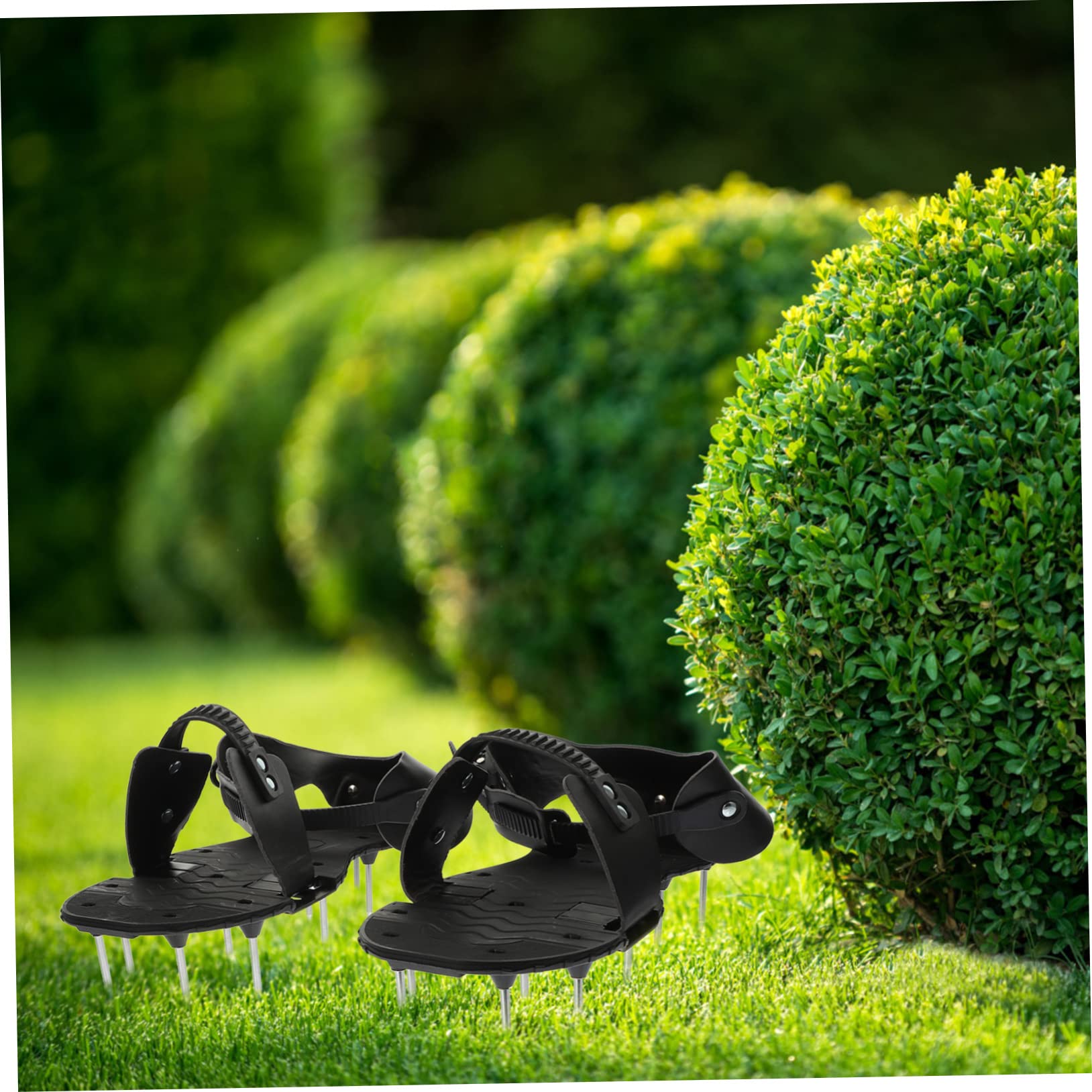Mikikit 1 Paire Chaussures Aérateur de Gazon Sandales de Jardin avec Pointes pour Aération Sol Outils de Jardinage Pratiques pour Pelouses et