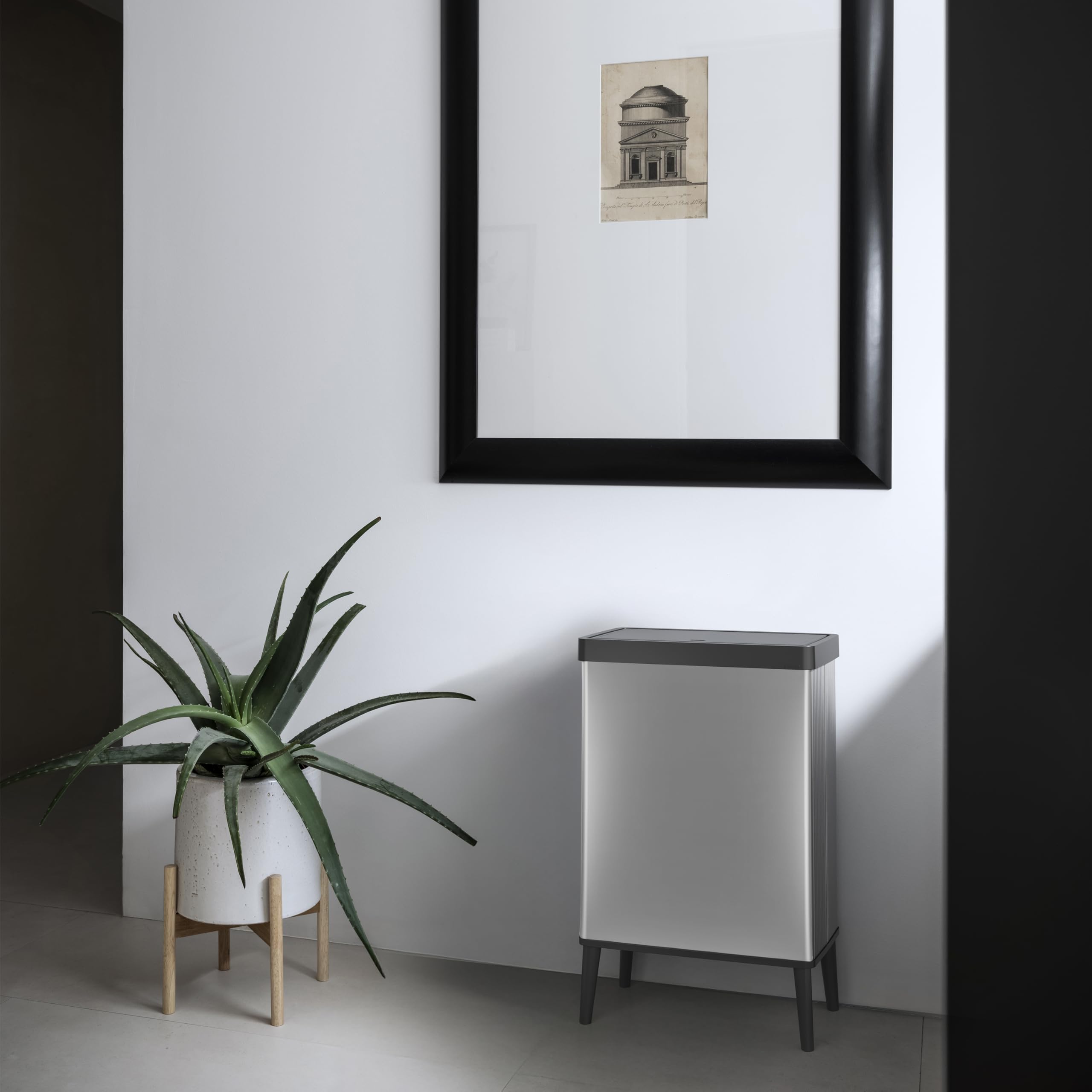 Curver Verto Cubo de basura alto 54 L 43.5x26.5x68.7cm tapa a presión plata perlada