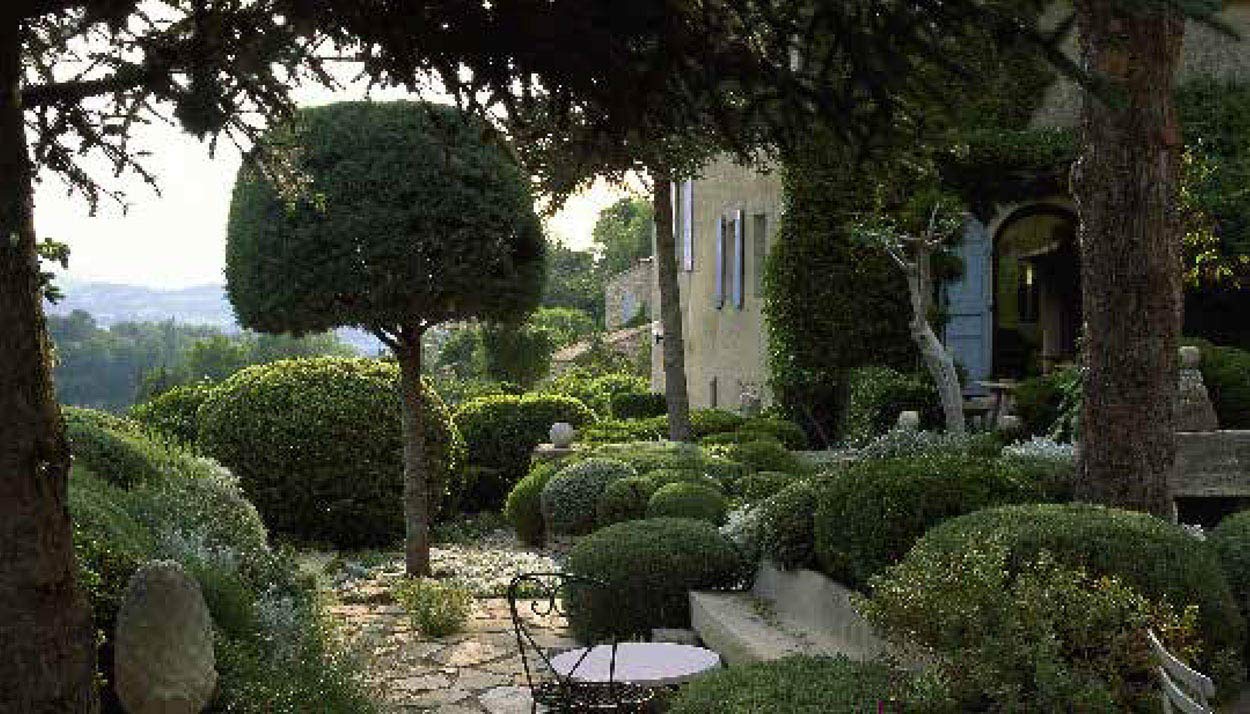 Nicole de Vésian - Gardens: Modern design in Provence
