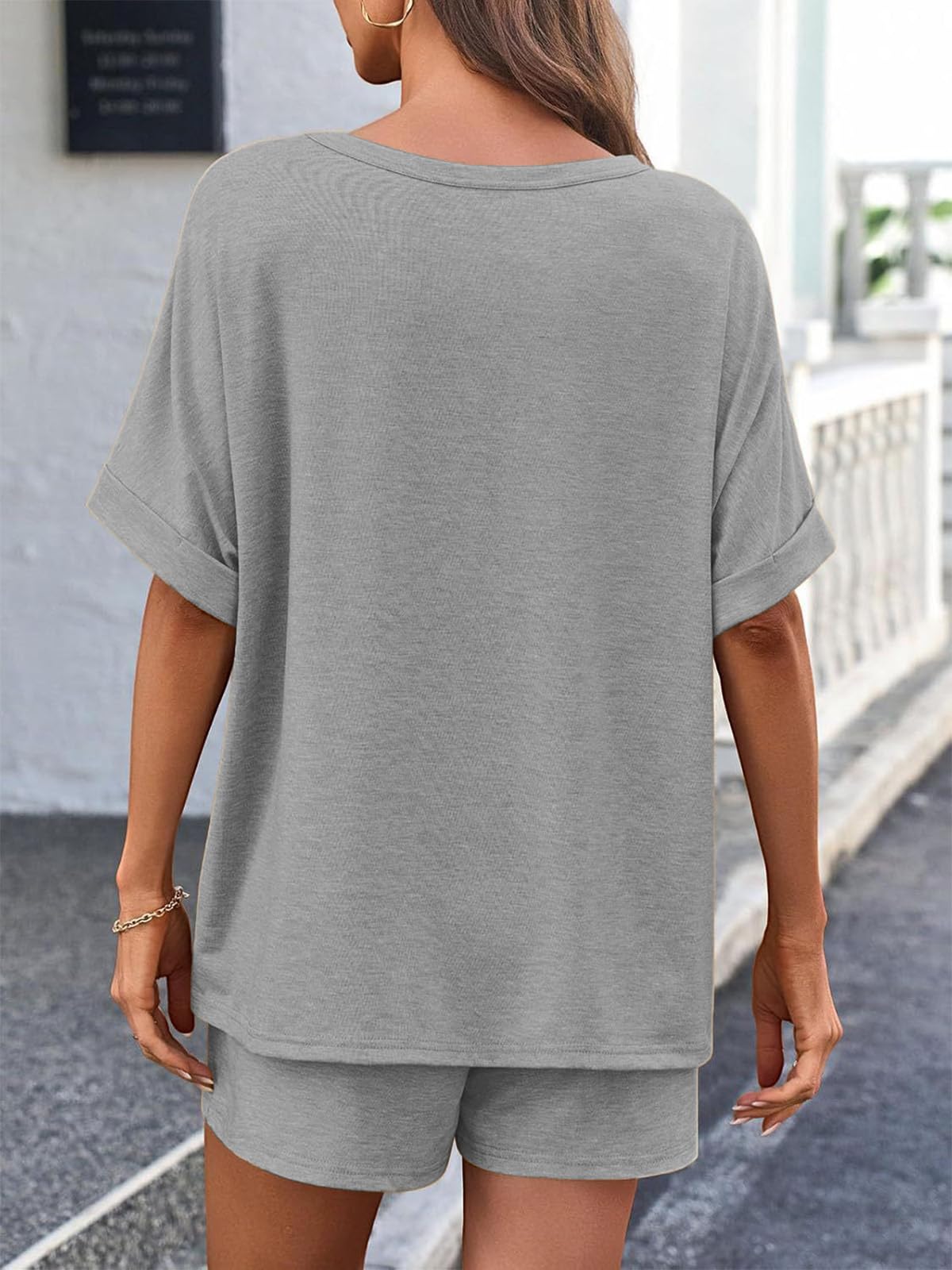 Ensemble D'été Survetement Femme 2 Pièces T-shirt à Manches Courtes et Pantalon Bermudas avec Poches Ensemble Femme Chic et Casual