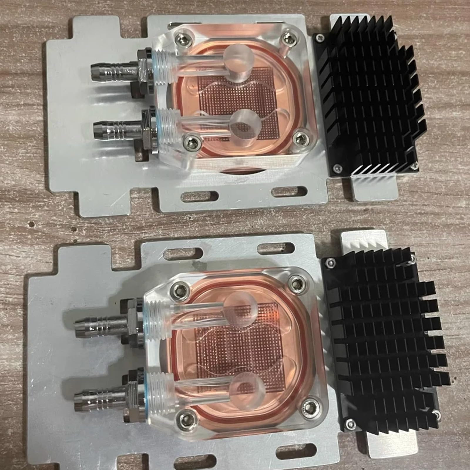 SXM2 Blocco di raffreddamento ad acqua per V100 A100 con piastra