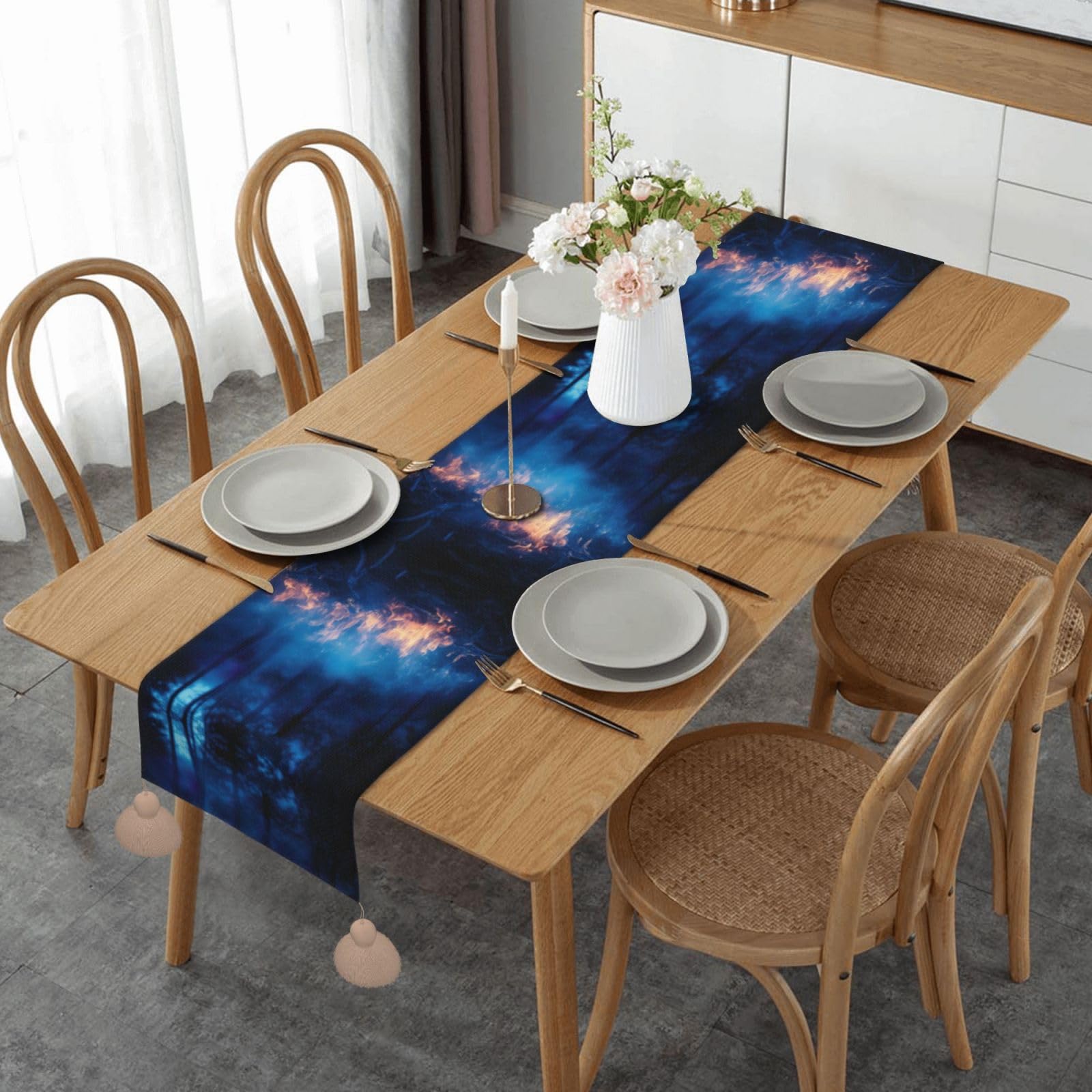 Chemin de table imprimé feu bleu au design artistique pour table de salle à manger