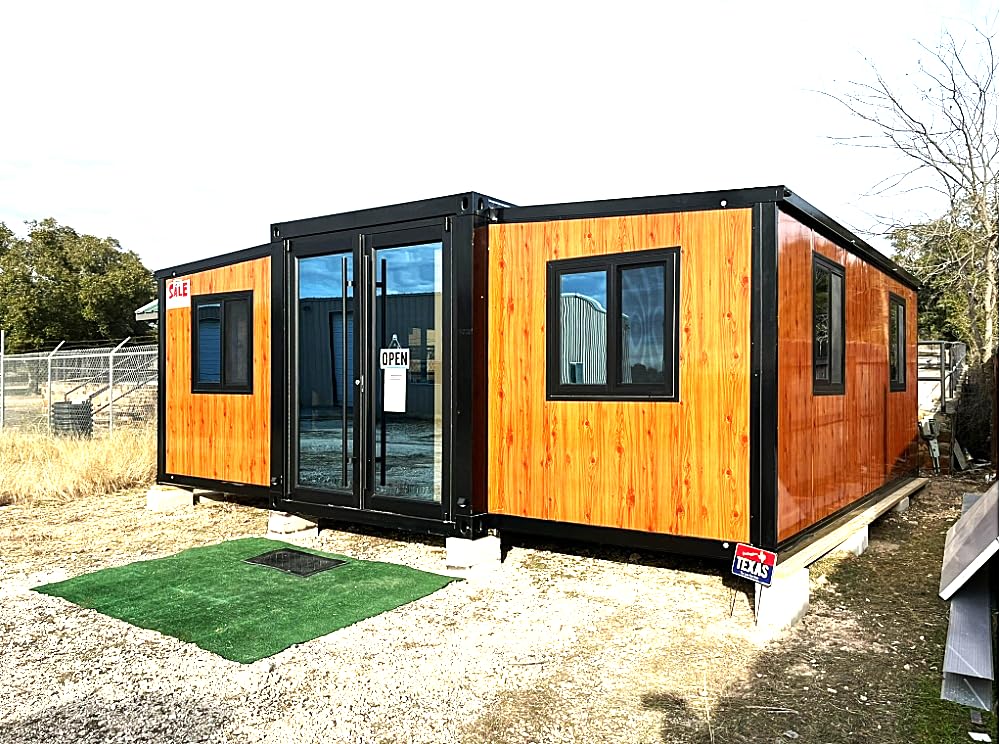 Prime Manor 20 FT Luxury Easy to Assemble 2 Bedroom Modular Home with1Fully Equiped Bathroom and Kitchen Prefabricated Foldable/Expandable Mobile Home with Steel Frame, Wood Grained, Pwch1