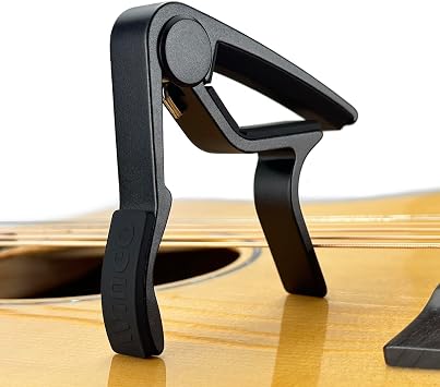 WINGO Guitar Capo for Acoustic and Electric Guitars with 5 Picks for Free, Black.