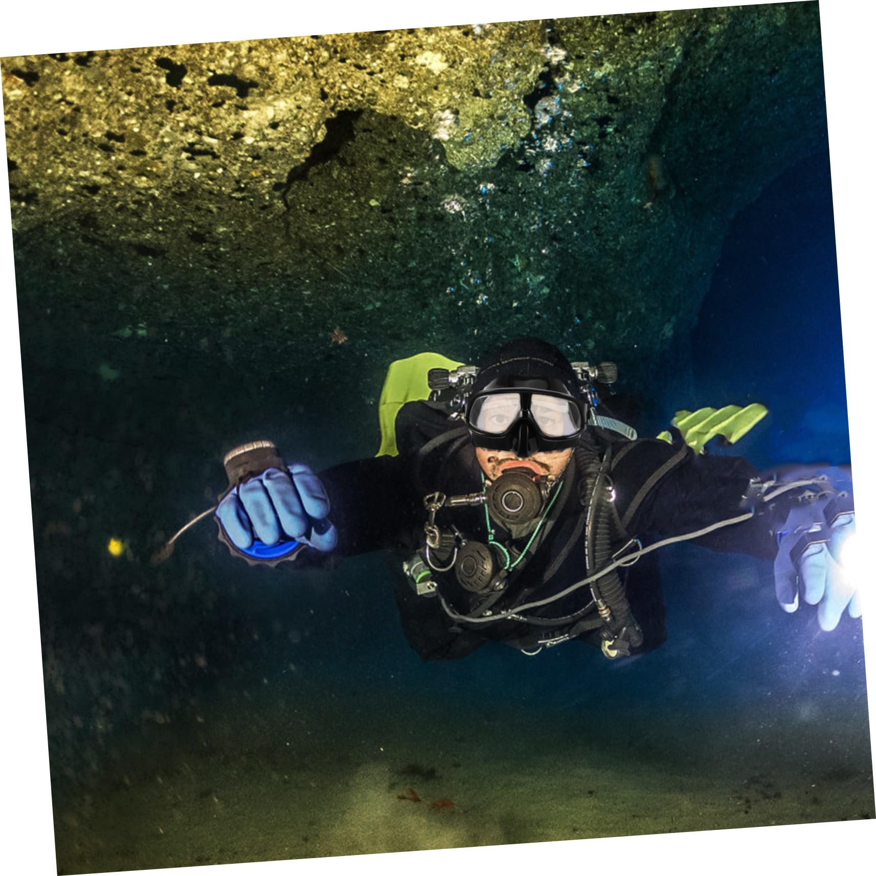Máscara de Buceo para Snorkel con Tapa Nasal, Negra, Silicona | Correa Ajustable, Diseño de Amplia Visión, para Adultos, Natación y Uso Libre