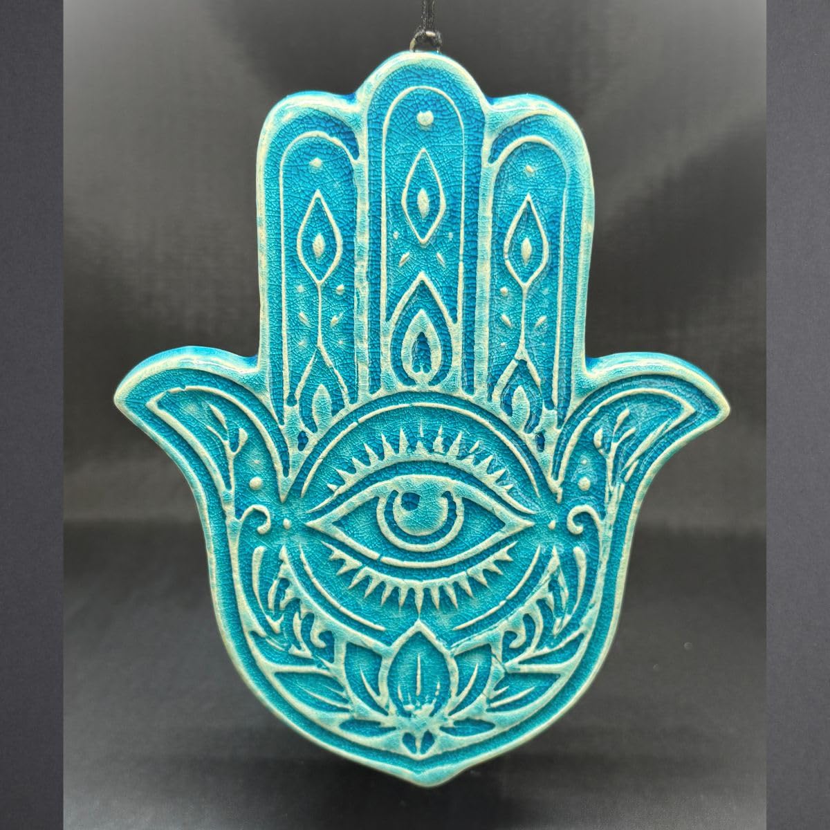 Amulet ceramiczny Hamsa (ręka Fatmy) - amulet chroniący przed złą energią, osobista ochrona wibracyjna (turkusowa zieleń)
