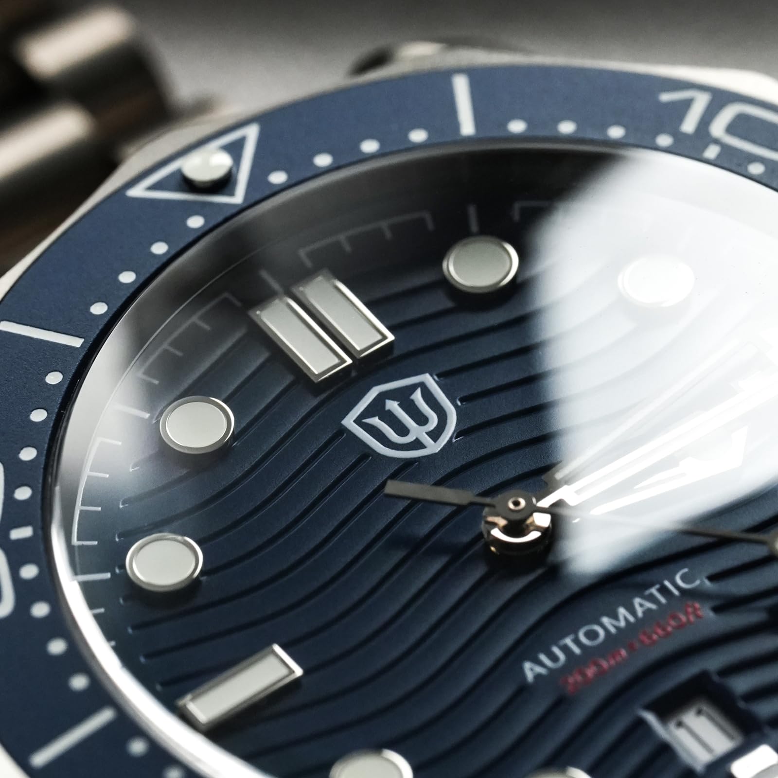 TACTICAL FROG Watchdives WD007 SL3001 - Orologio subacqueo da 42 mm, 200 m | Cassa in titanio di grado 2, vetro zaffiro bombato, lunetta a 120 clic e valvola di scarico dell'elio